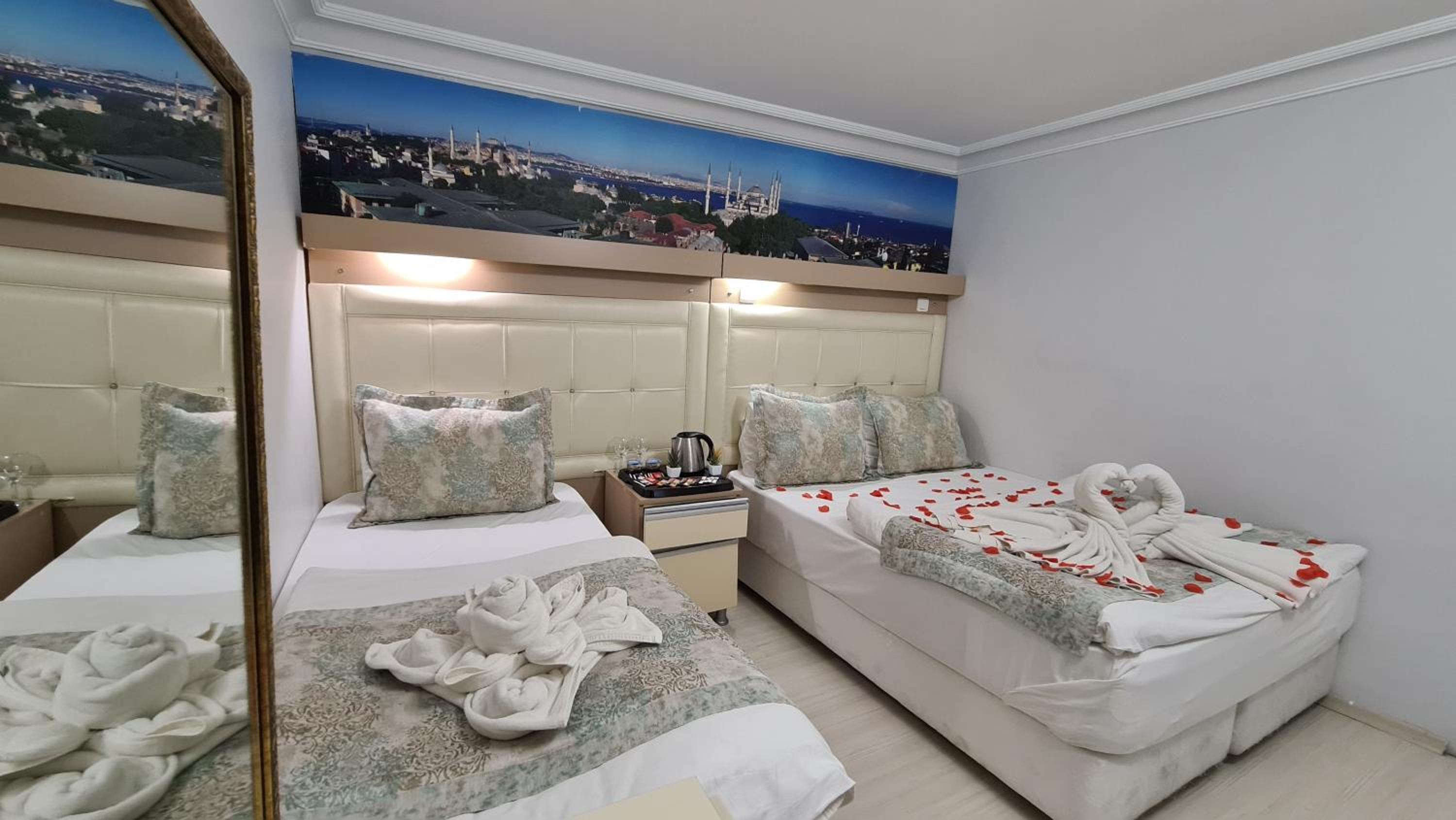 Oceans 7 Hotel - Image 29