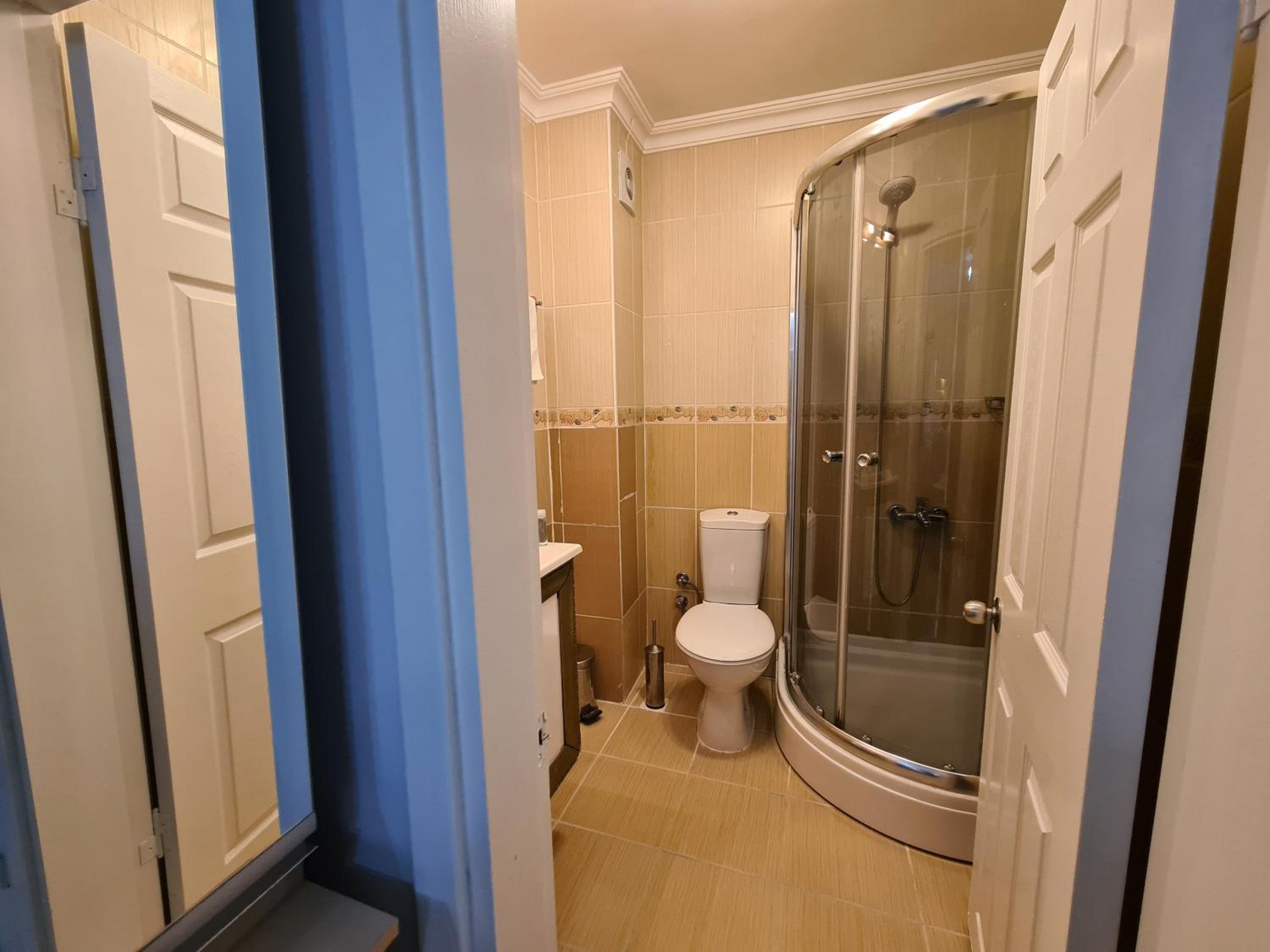 Oceans 7 Hotel - Image 5