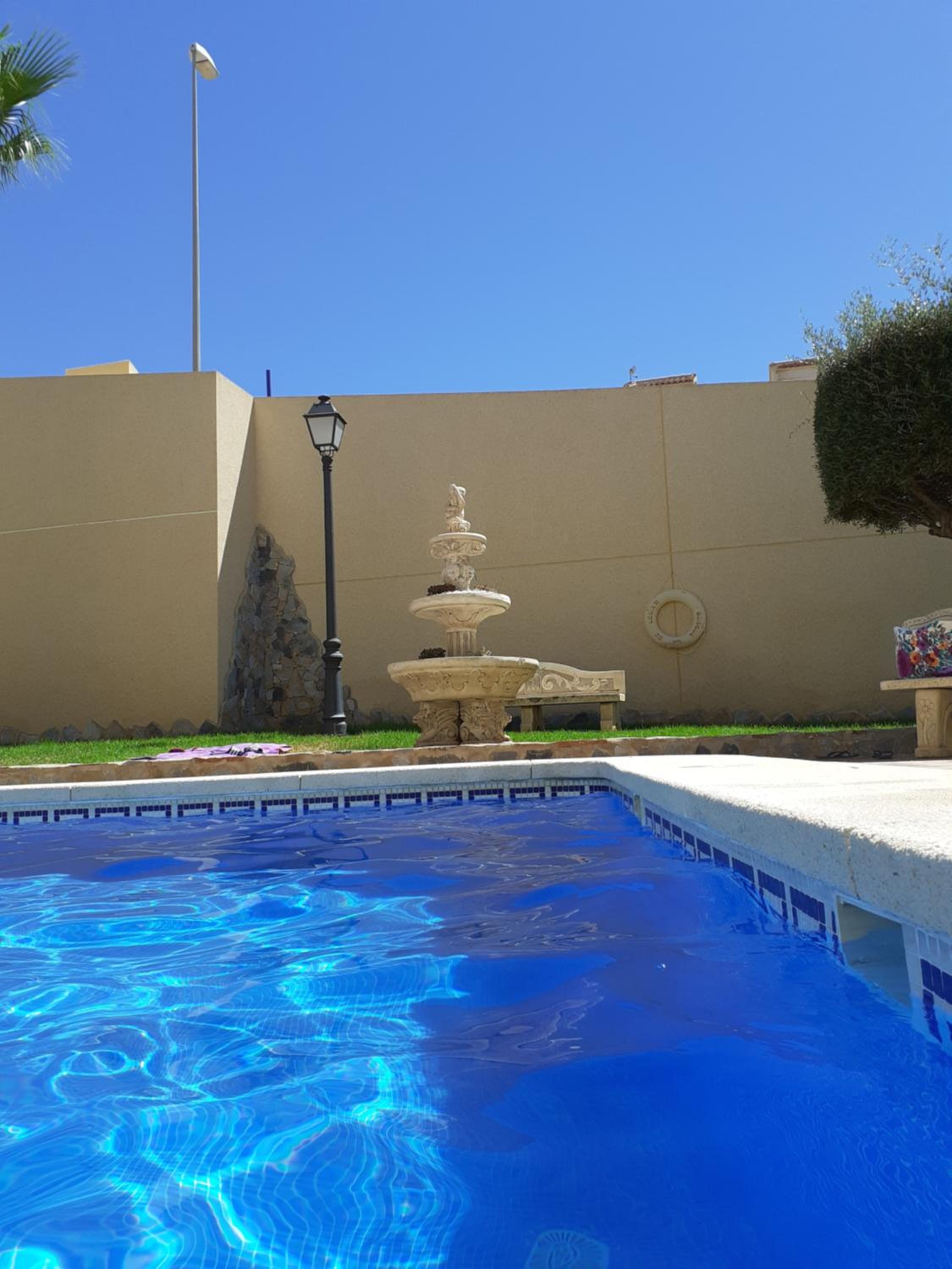 Carolinas aptmt Orihuela view 4