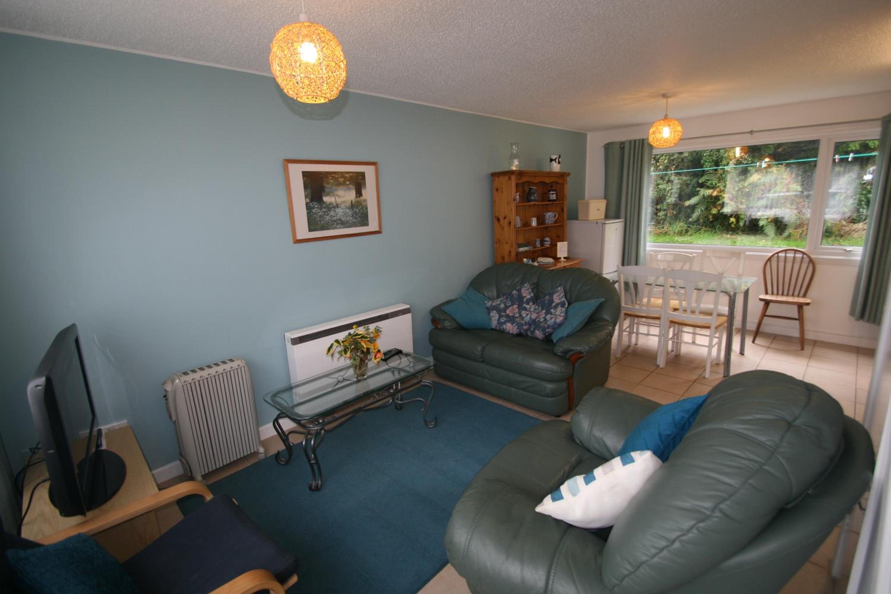 Freshwater Bay Holiday Cottages