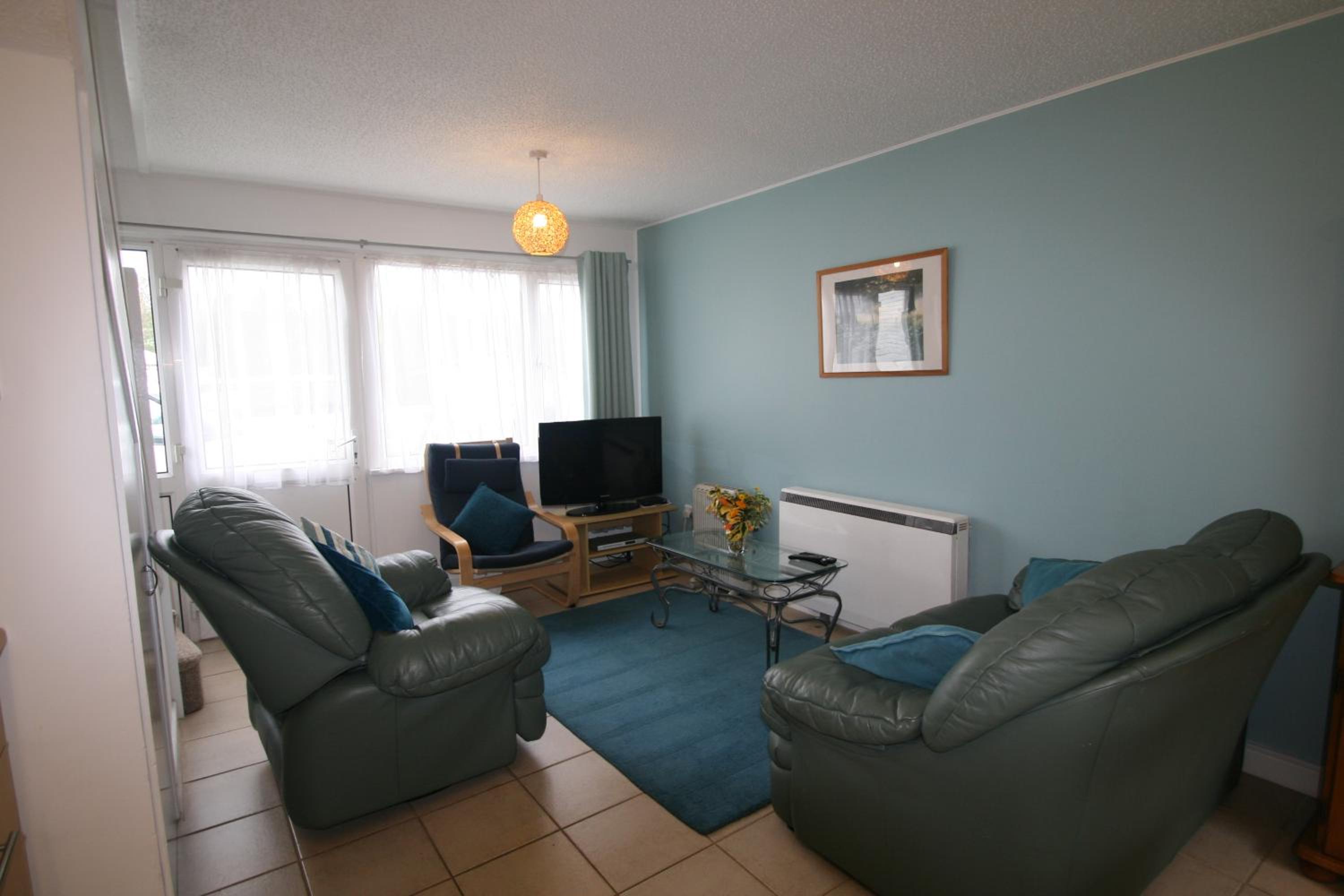 Pembroke Vacations - Freshwater Bay Holiday Cottages - Property Image 12