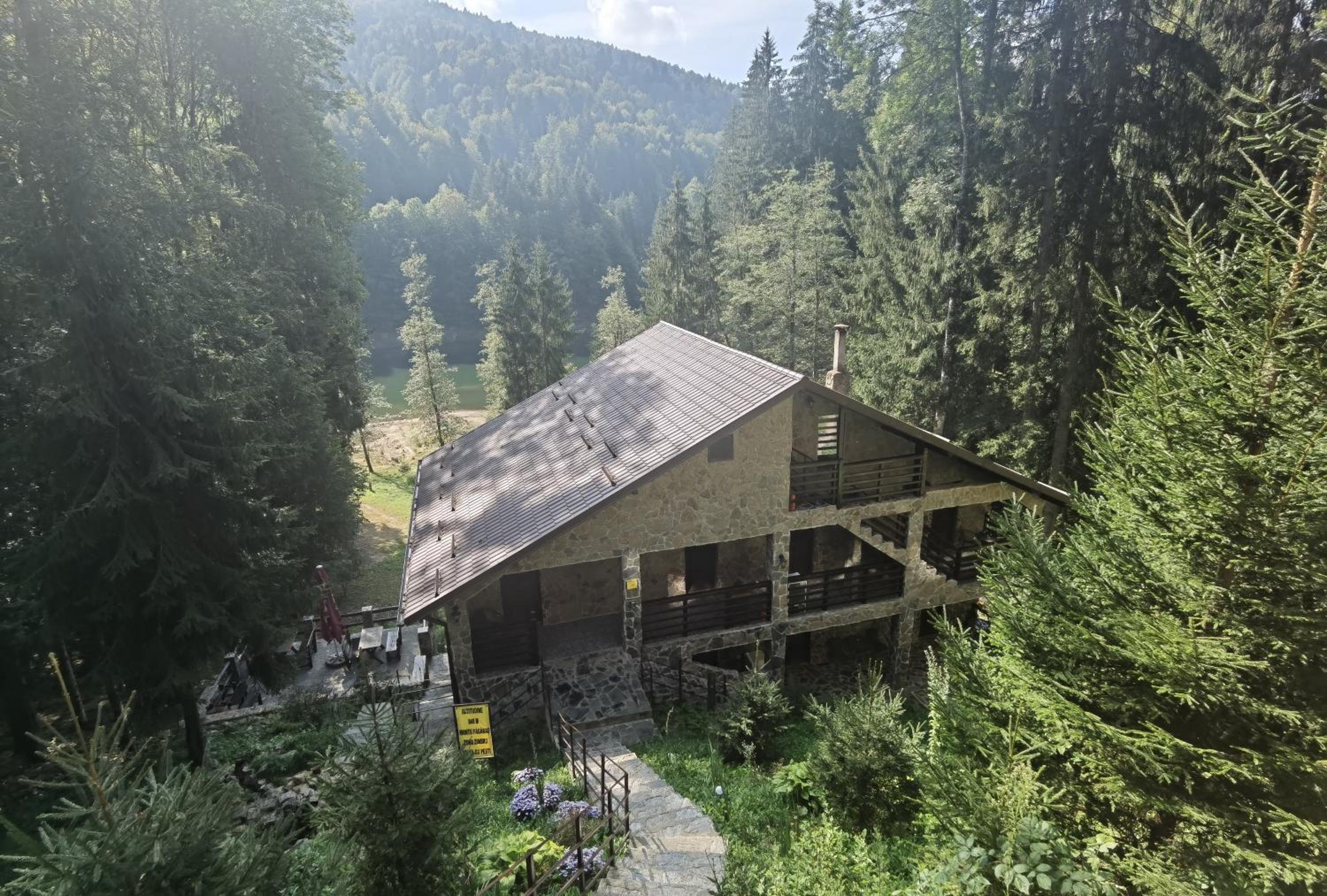 Cabana Zimbru Transfagarasan view 3