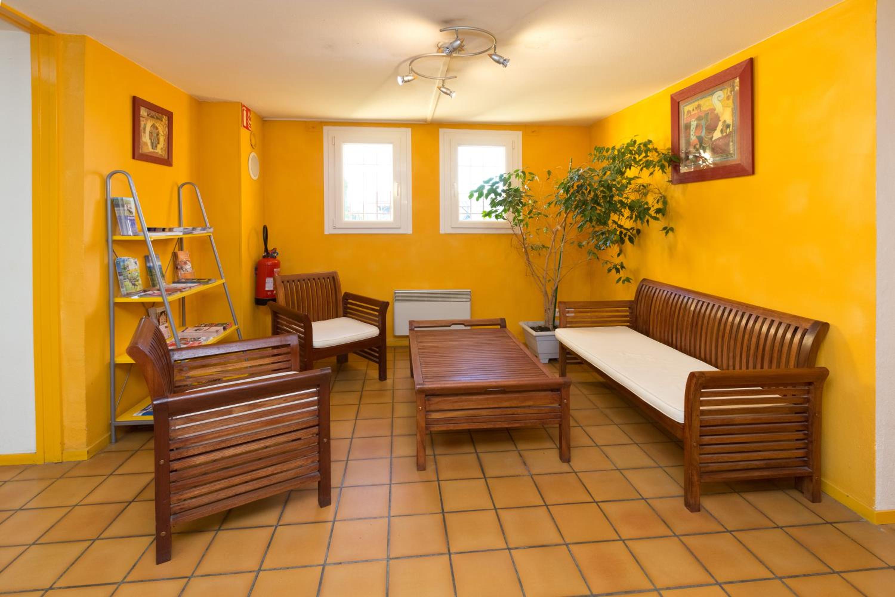 Epinal Vacations - Prest'Hotel Epinal Chavelot - Property Image 4