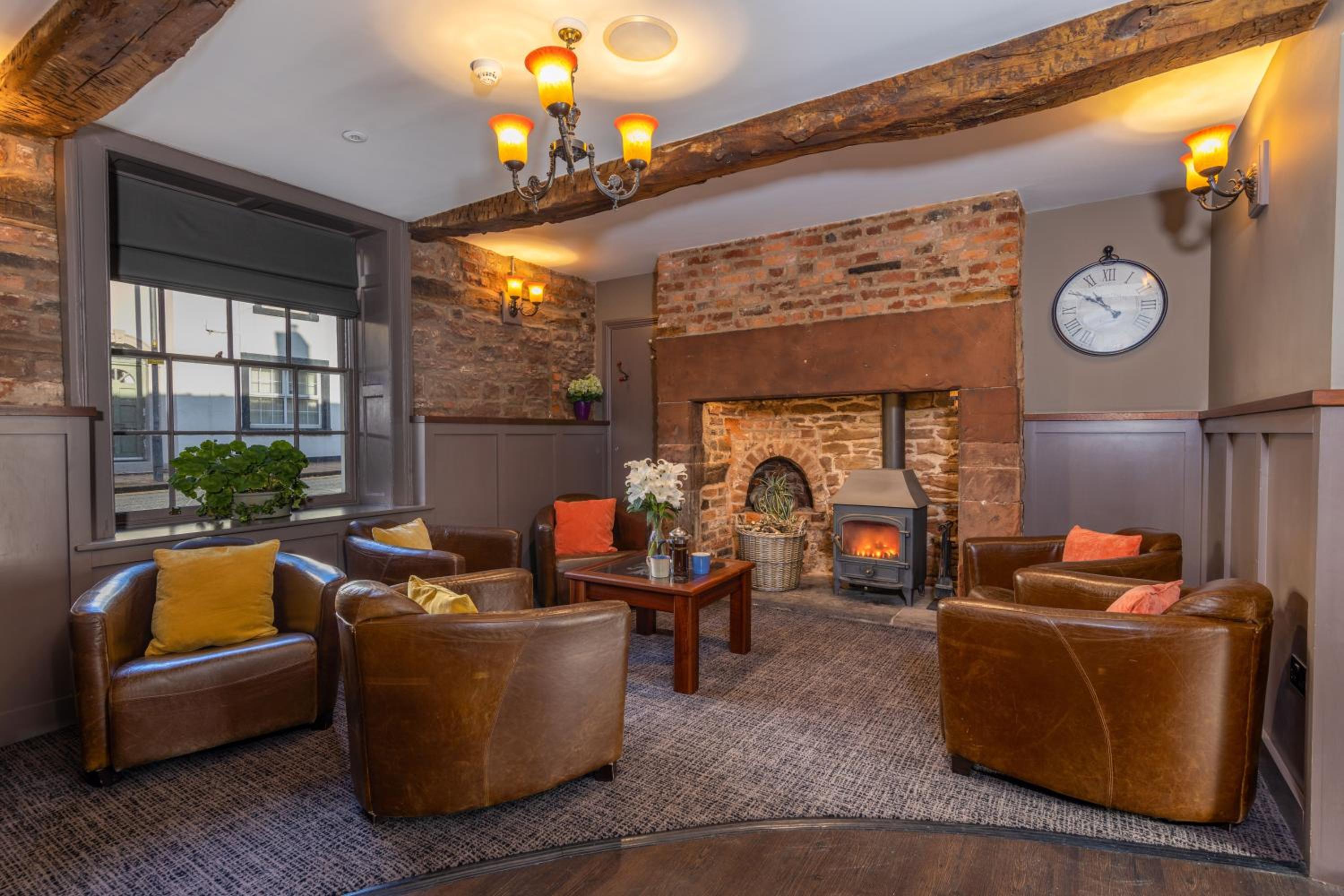 Scotch Arms Mews Bed & Breakfast, Brampton Town Centre, Hadrians Wall