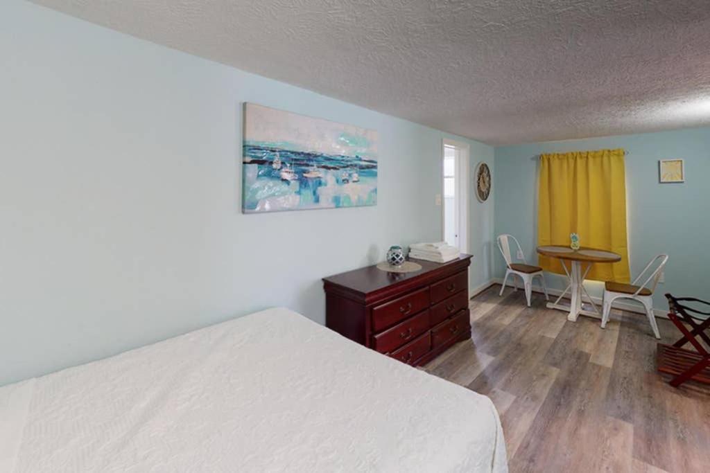 The Comfi Coral - Apartment Home Studio D - main view