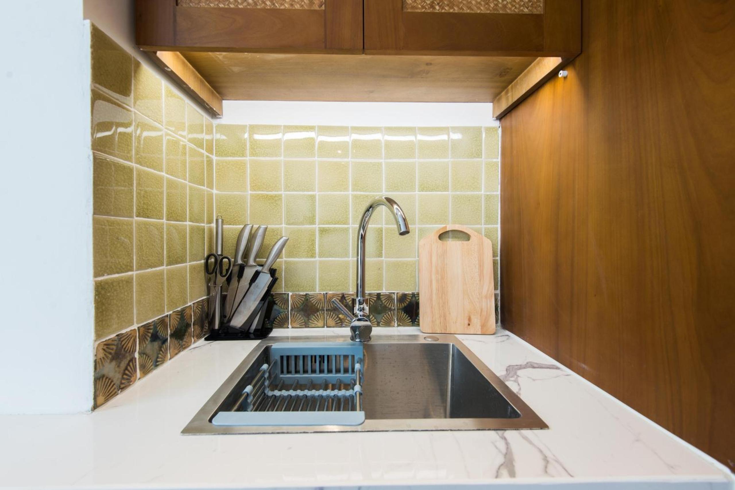 22housing Hotel & Apartment 81 Linh Lang