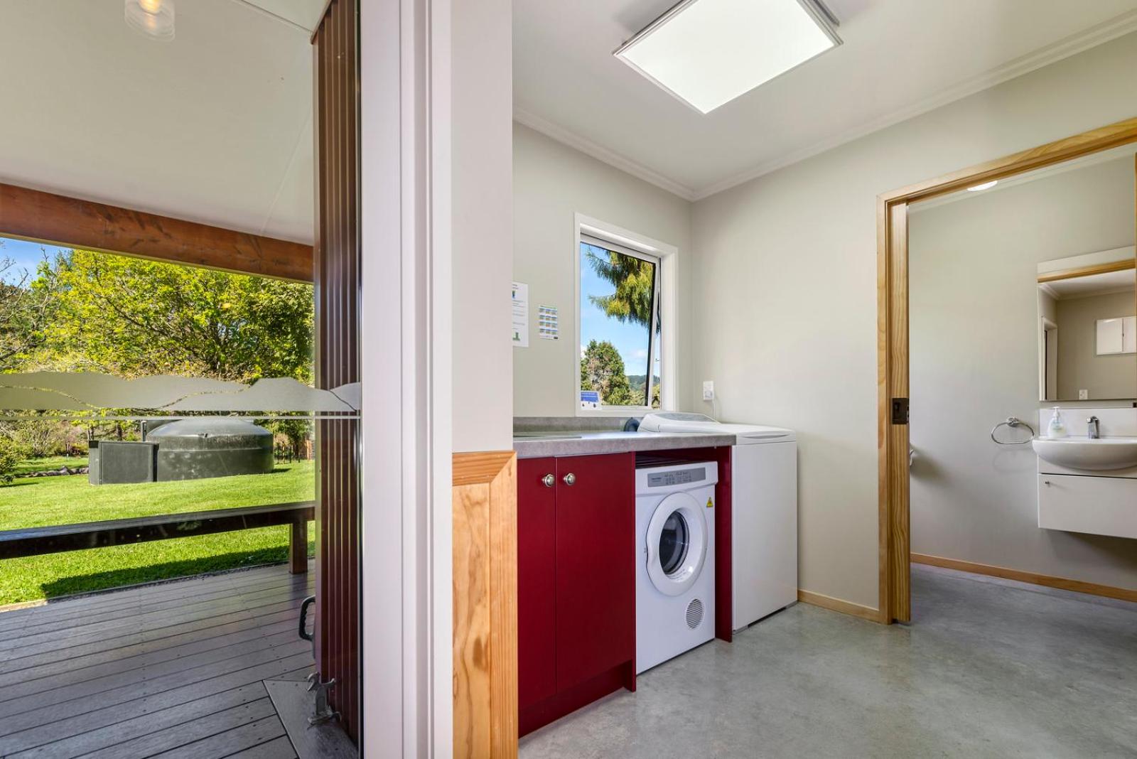 The Red Barn - Lake Okareka Holiday Home
