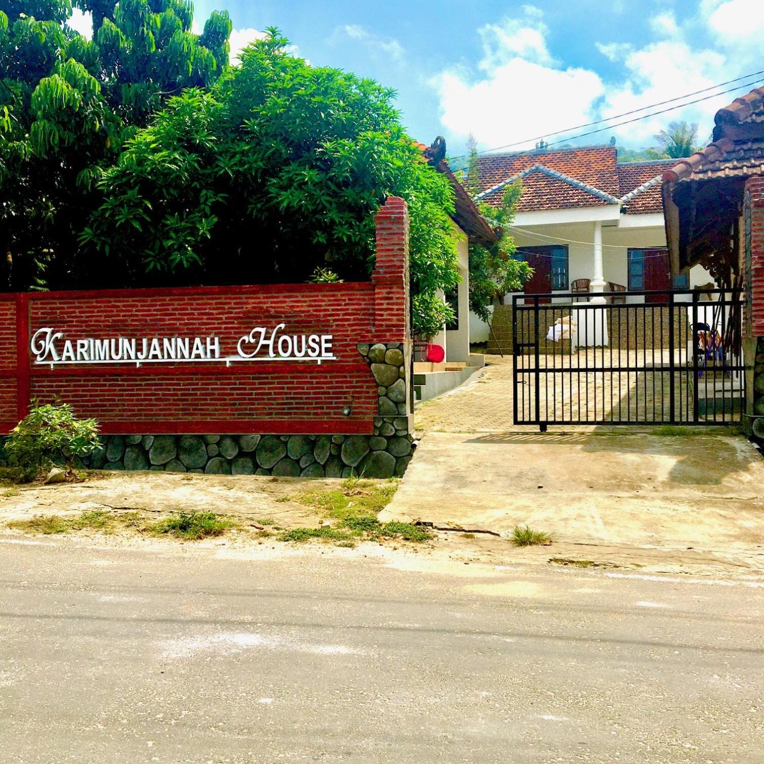 Karimunjannah House view 3