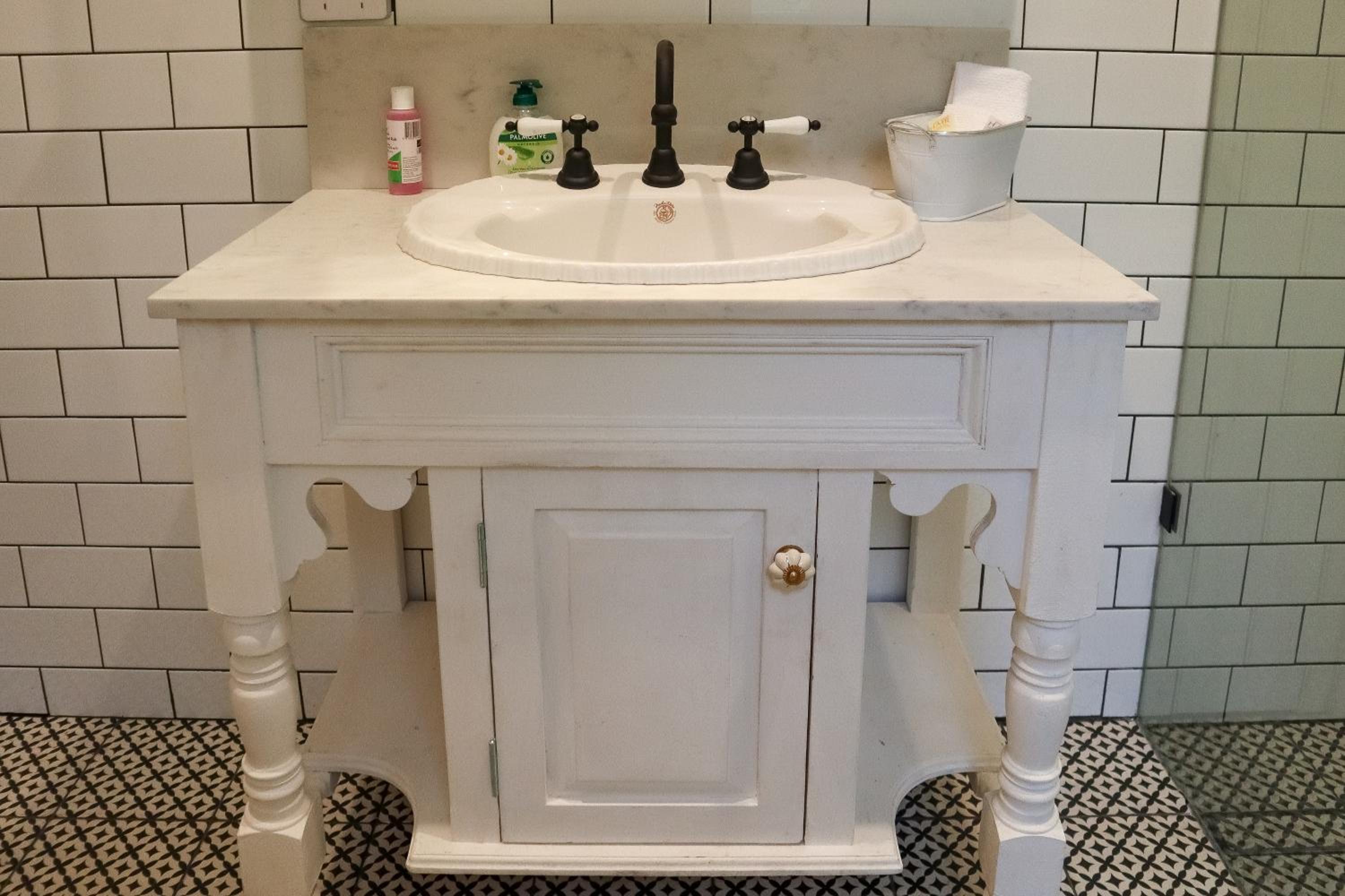 Vintage Charm On St Leonards
