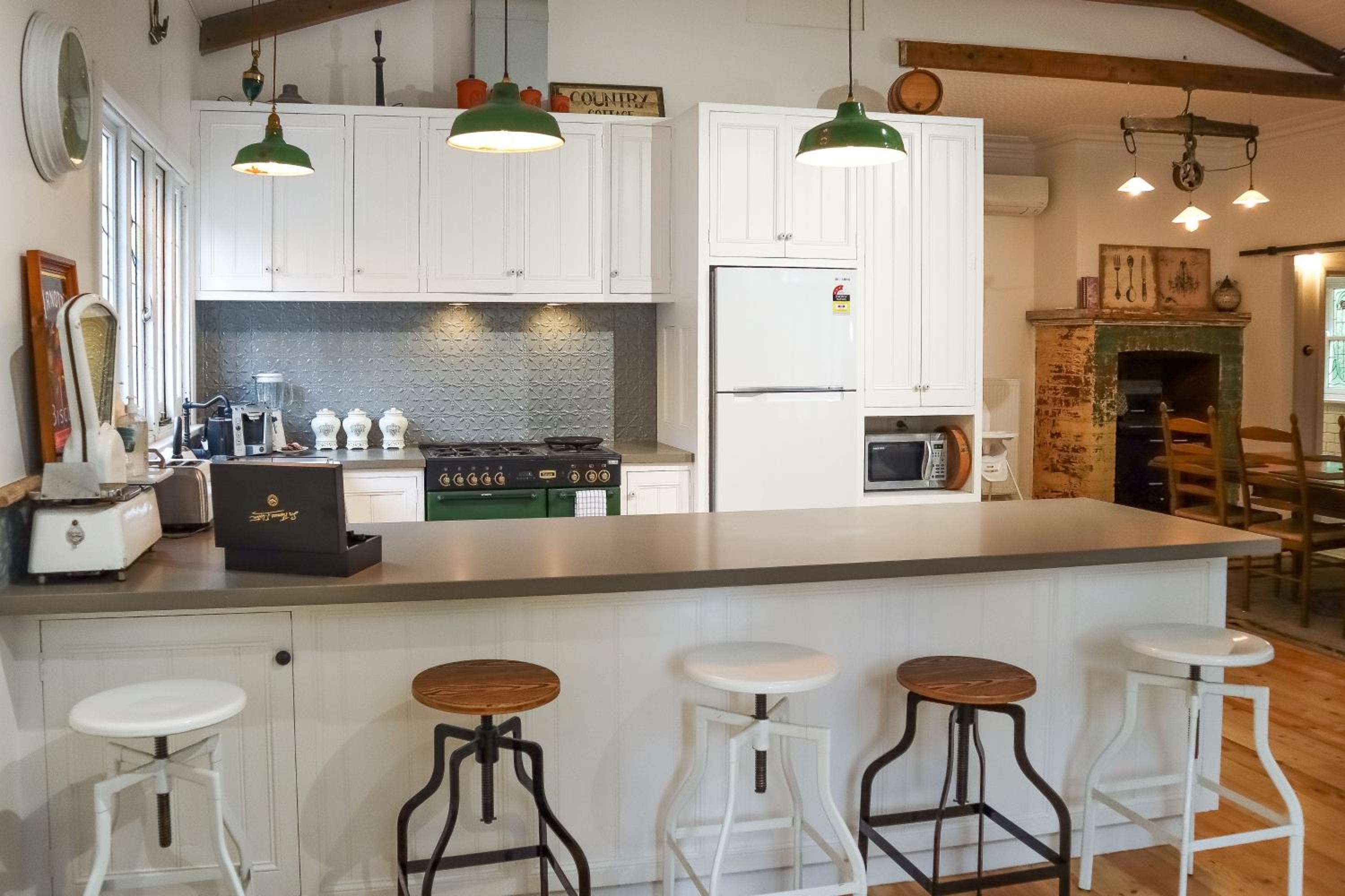 Vintage Charm On St Leonards