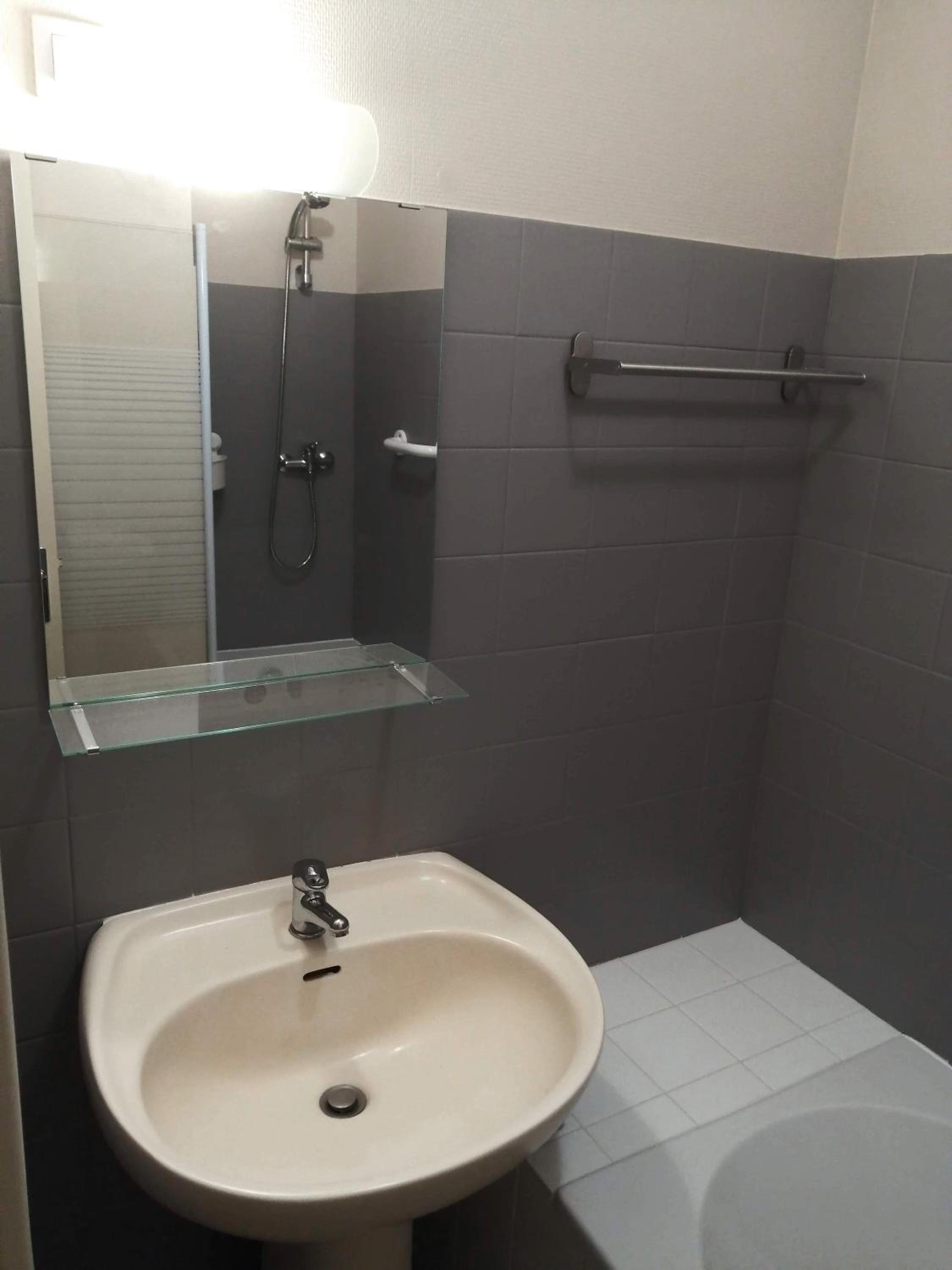Photo 16