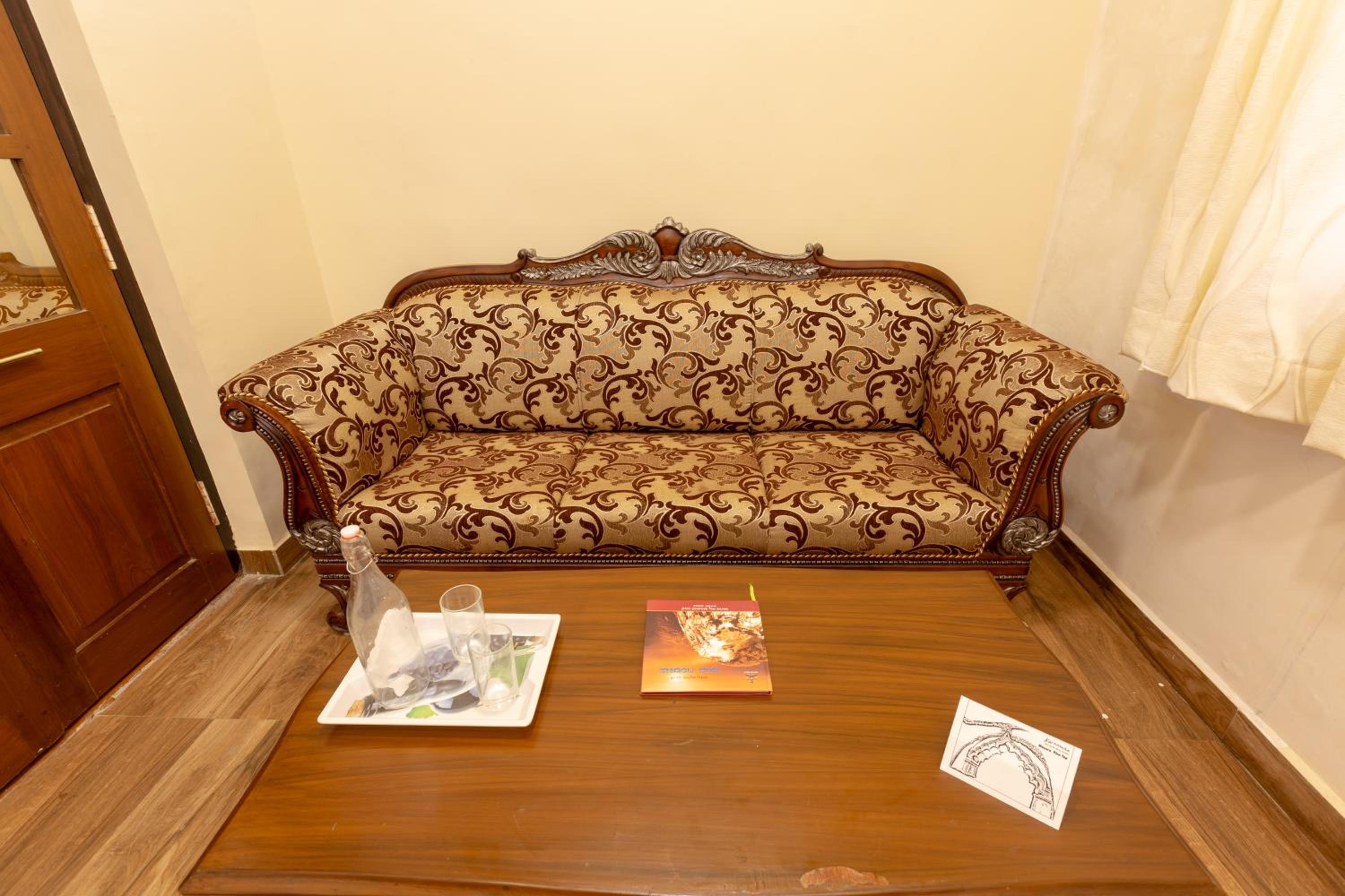 Photo 6