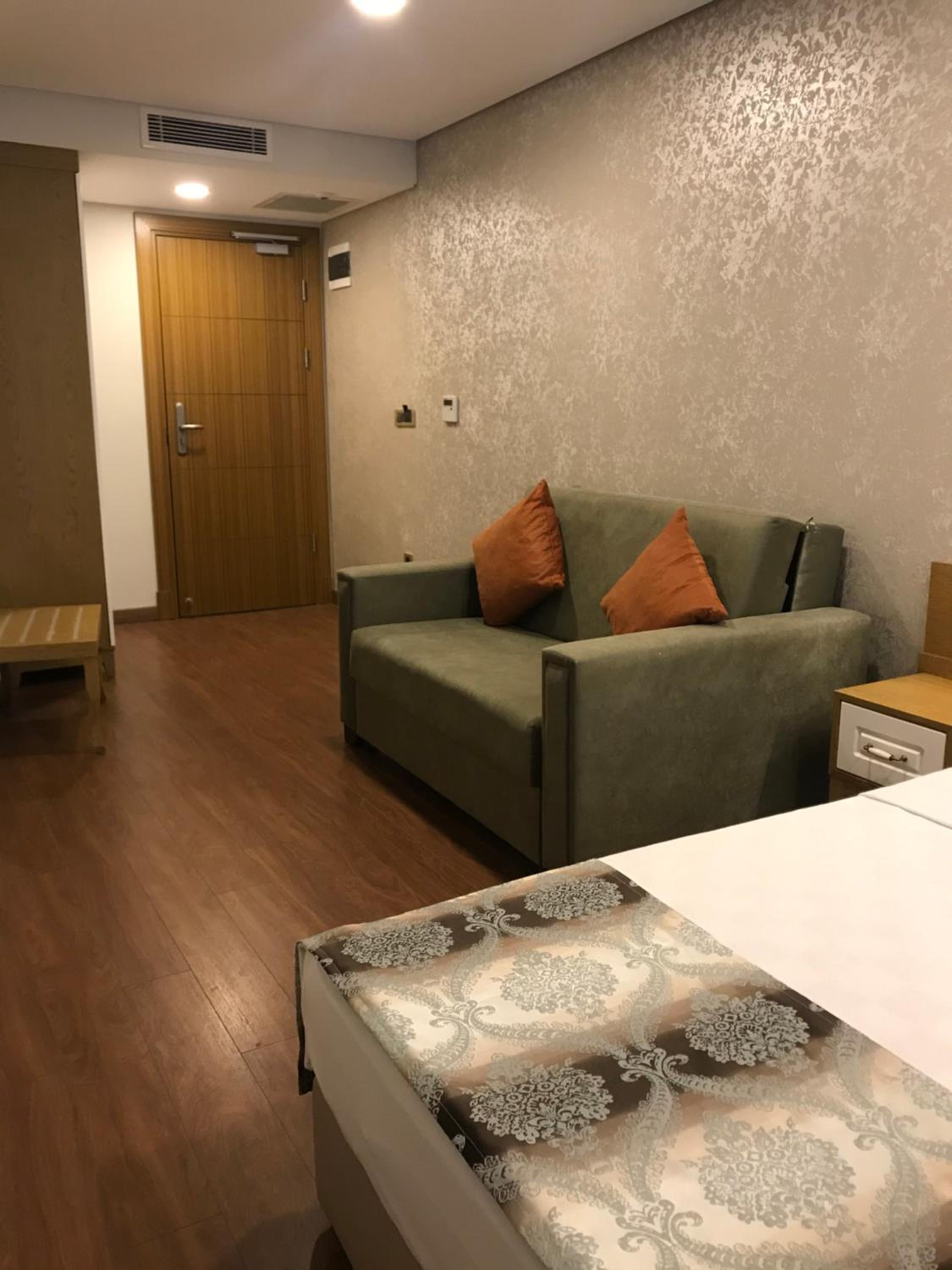 Eliza Otel - Image 30