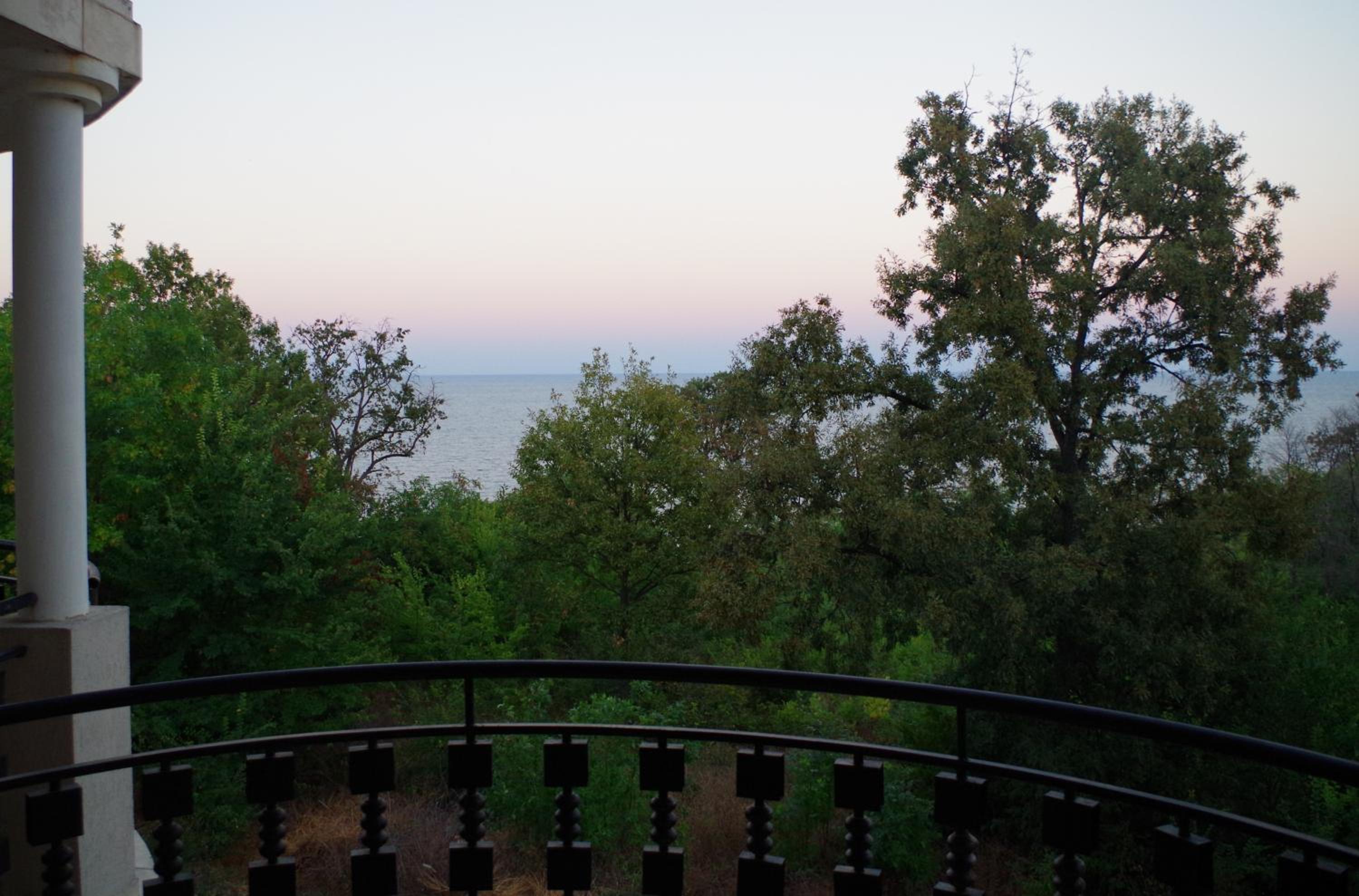 Beautiful 1st-Line Seaview Private Appartement in The Cliff resort
