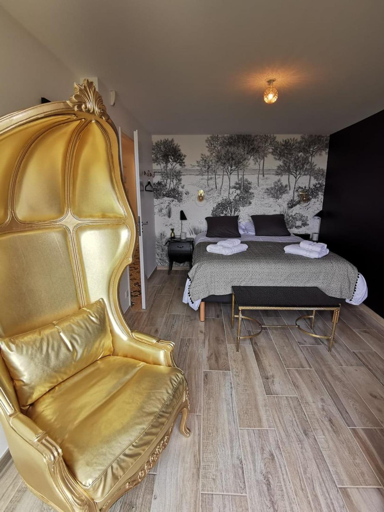 Villa l'hermine Vue mer exceptionnelle, prestation luxe contemporaine avec cinema et spa, borne voit électrique