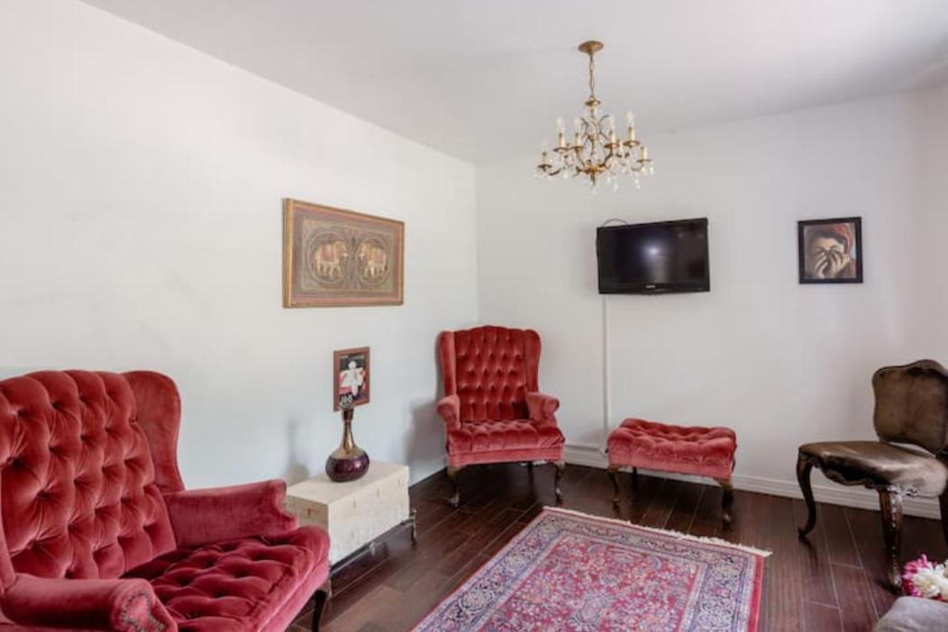 Hotel Oasis 3 Near Dfw Airport With Mediterranean Setting