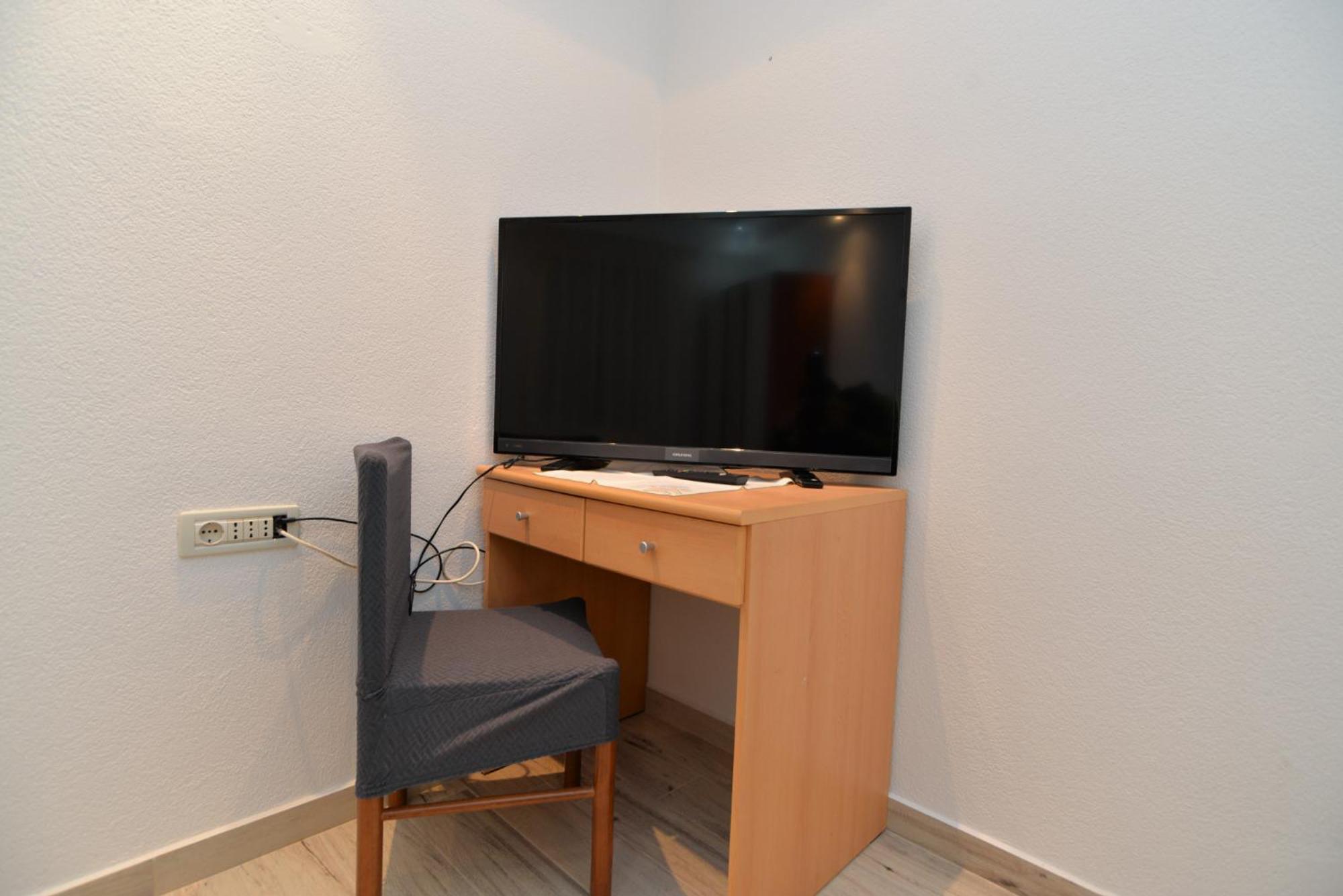 Photo 11