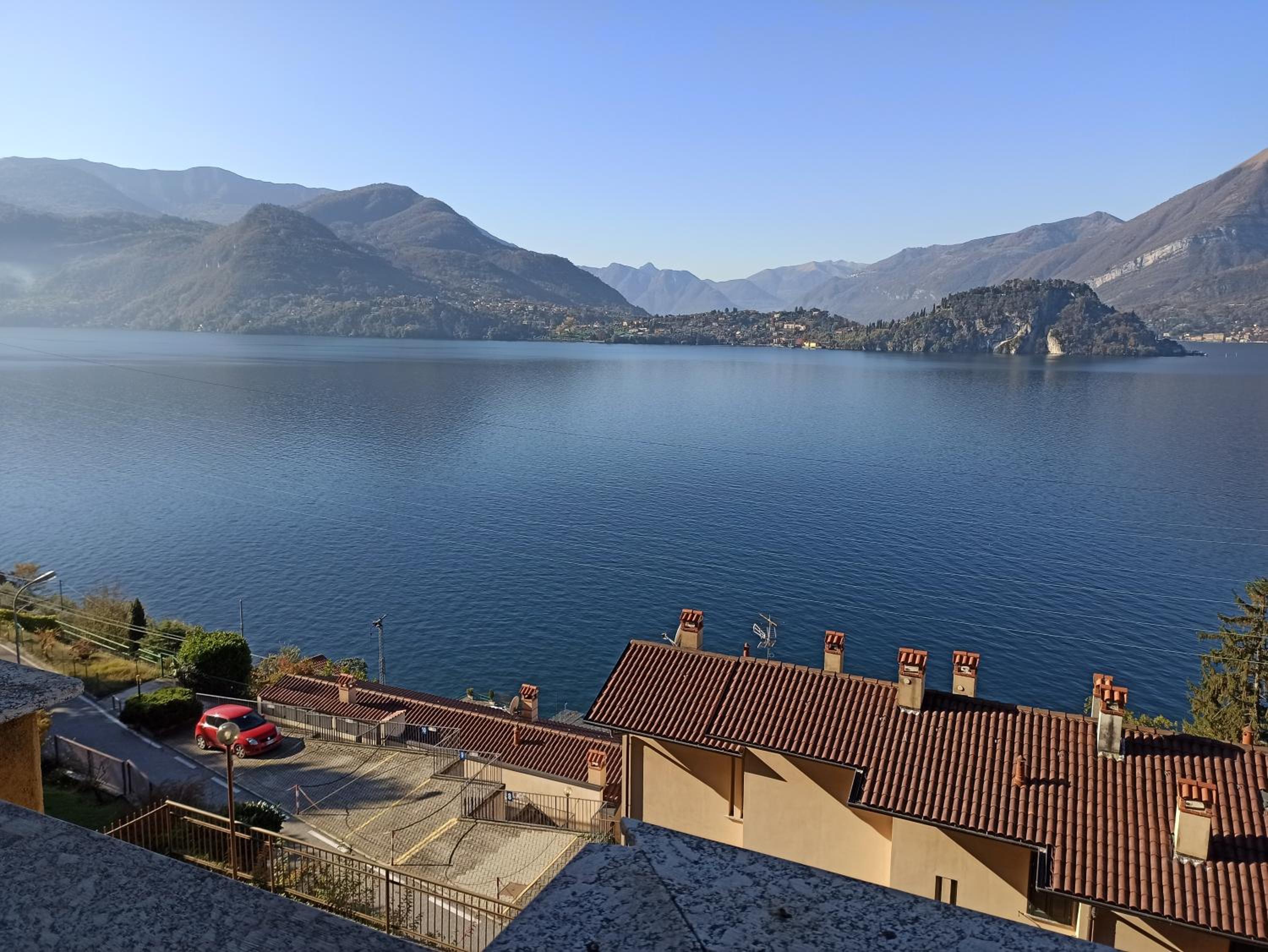 Casa Sofie e Charlotte en Varenna — balance & terrace