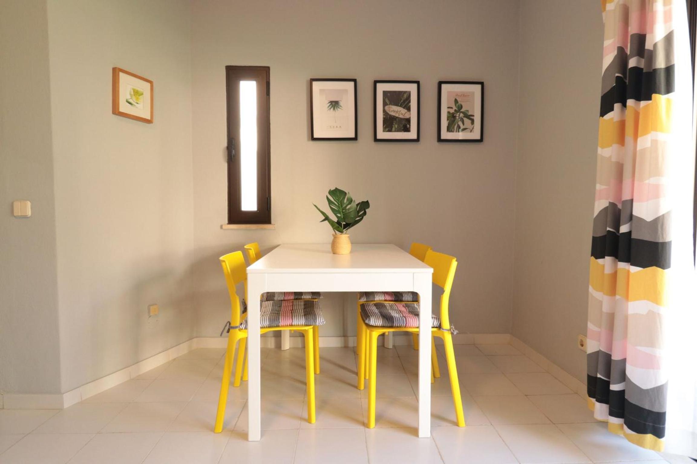 LovelyStay - Cozy 1BR Flat in Alvor with AC and Balcony view 4