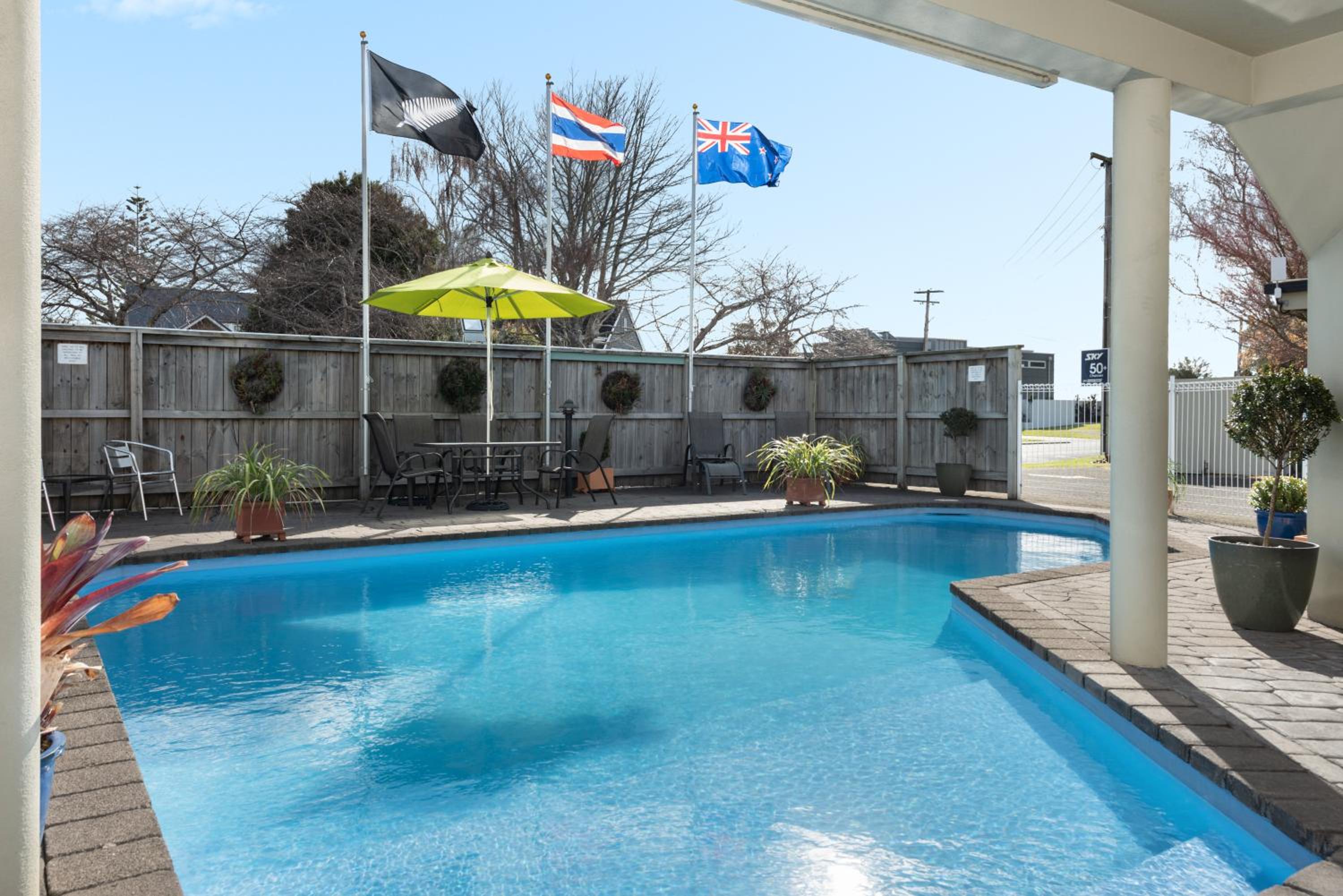 Hotel ASURE Macy's Motor Inn - Image 1