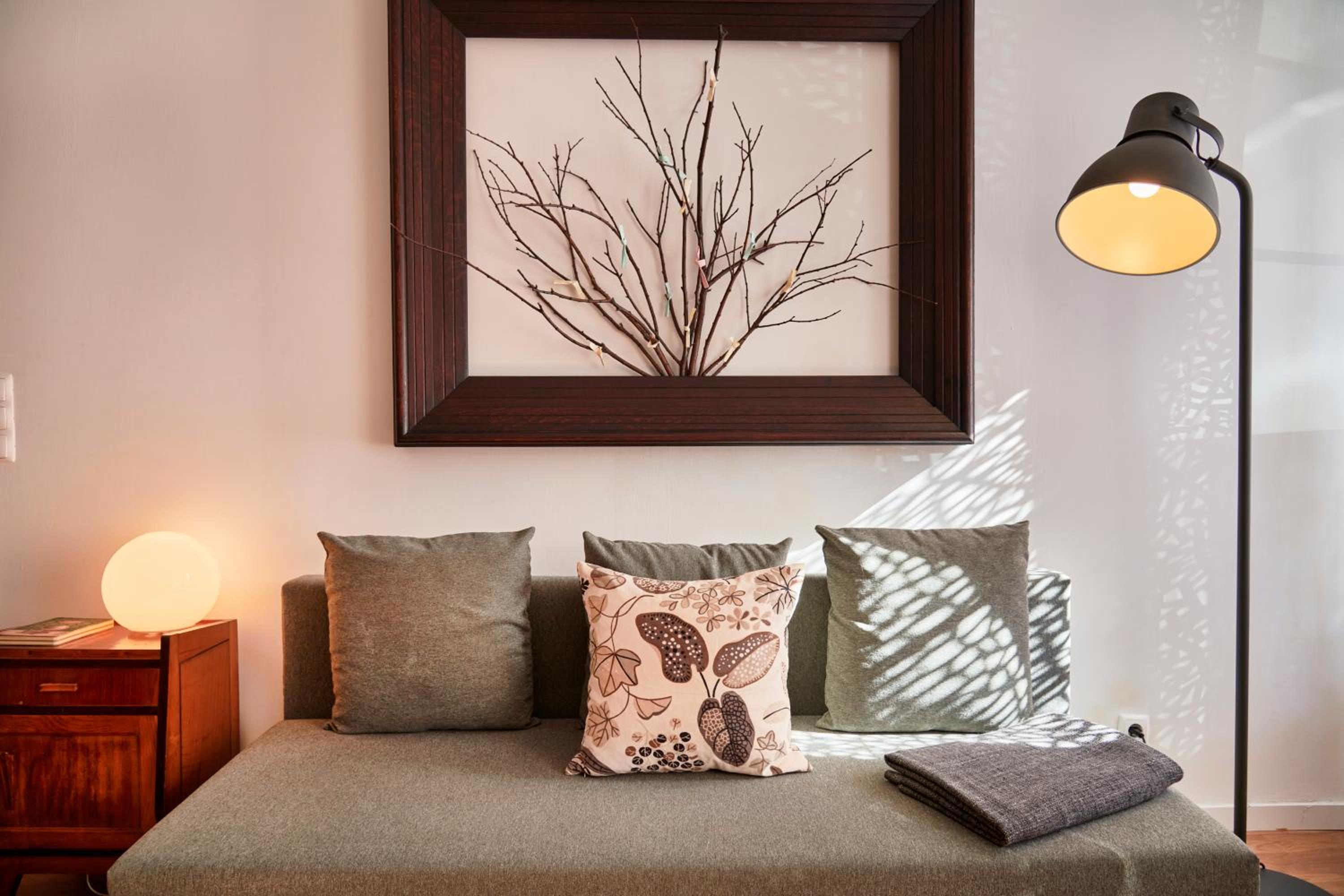 Renovated Charming Apartment, By TimeCooler view 3