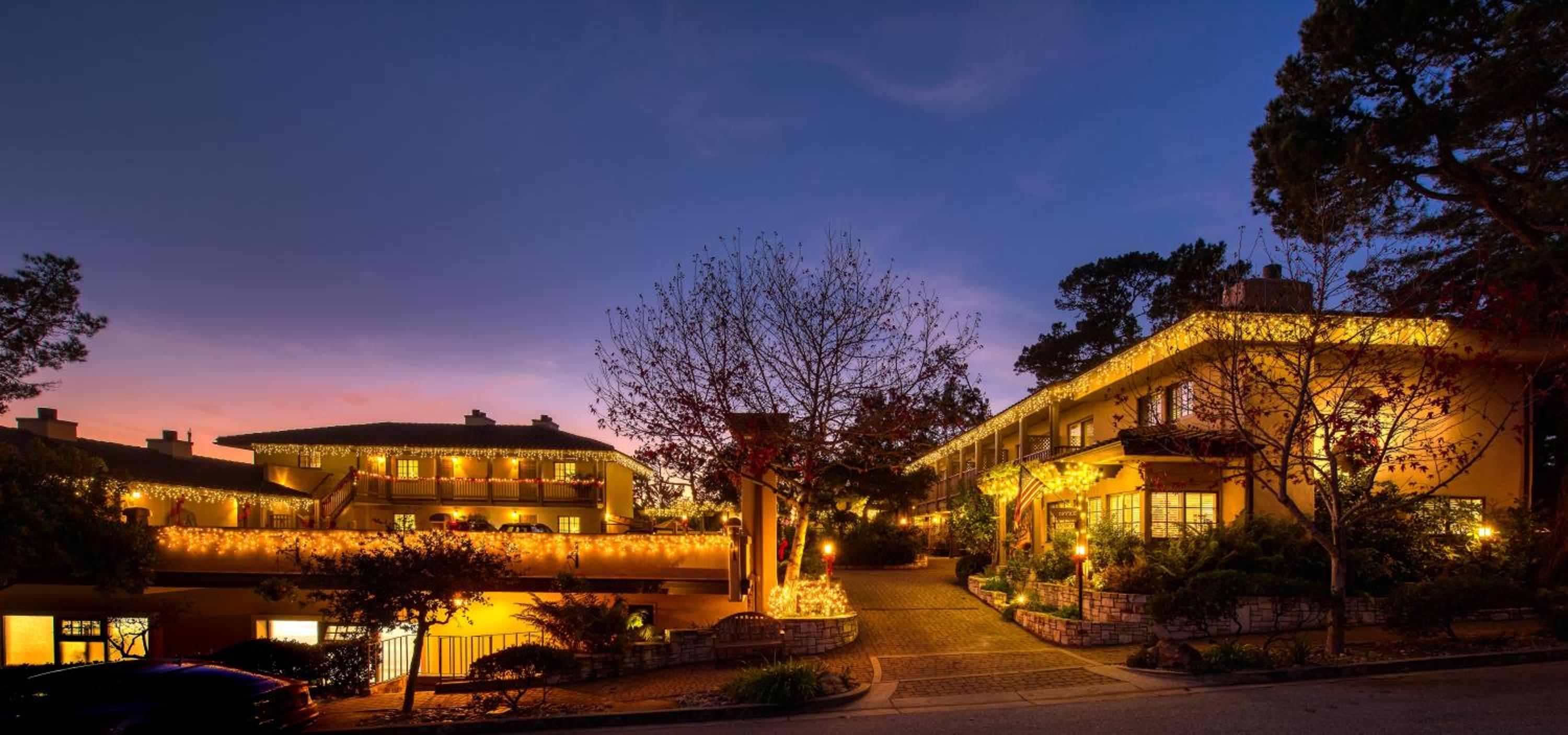 Monterey Vacations - Horizon Inn  Ocean View Lodge - Property Image 2