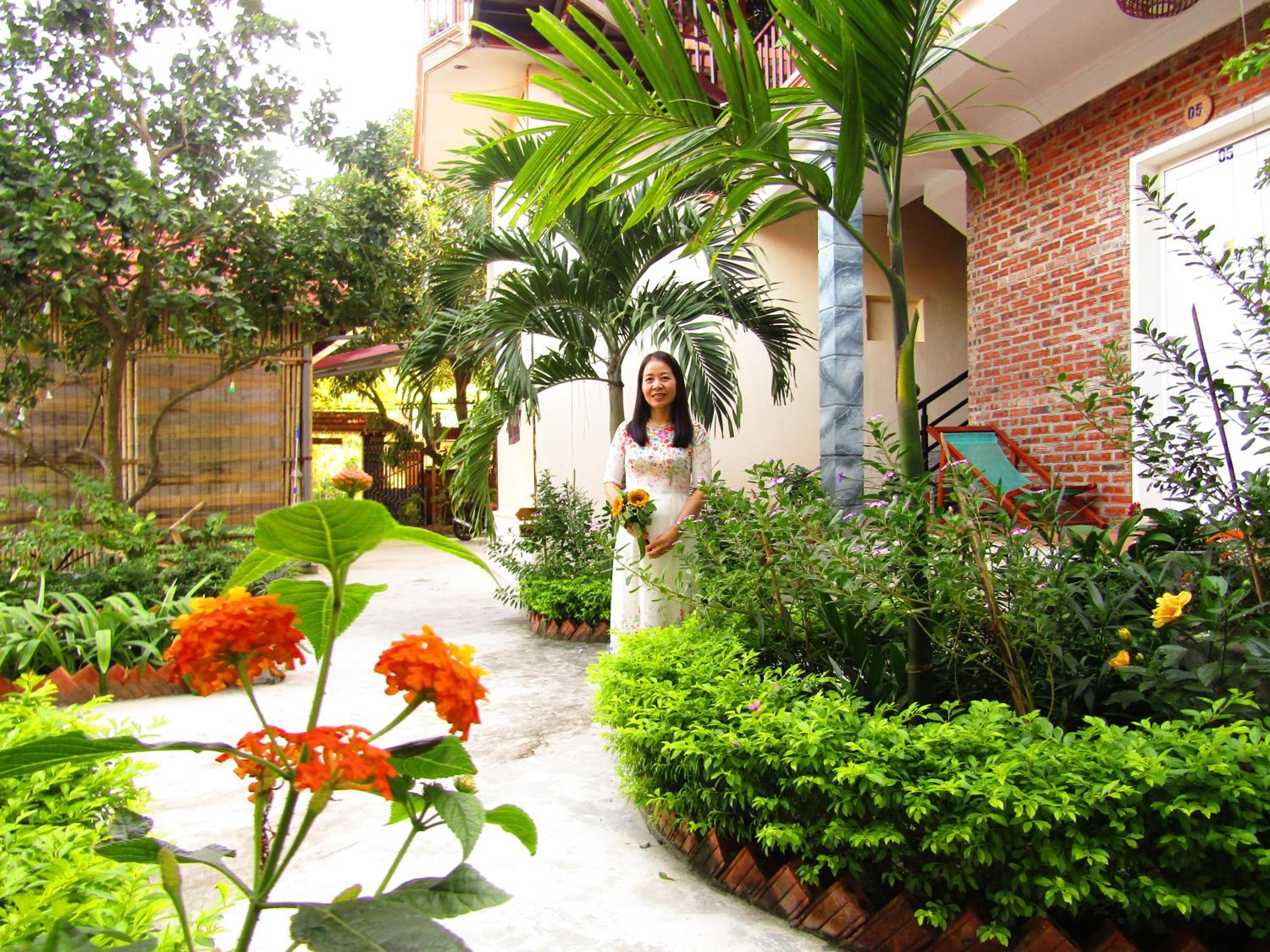 Ninh Binh Mountain Side Homestay & Cafe