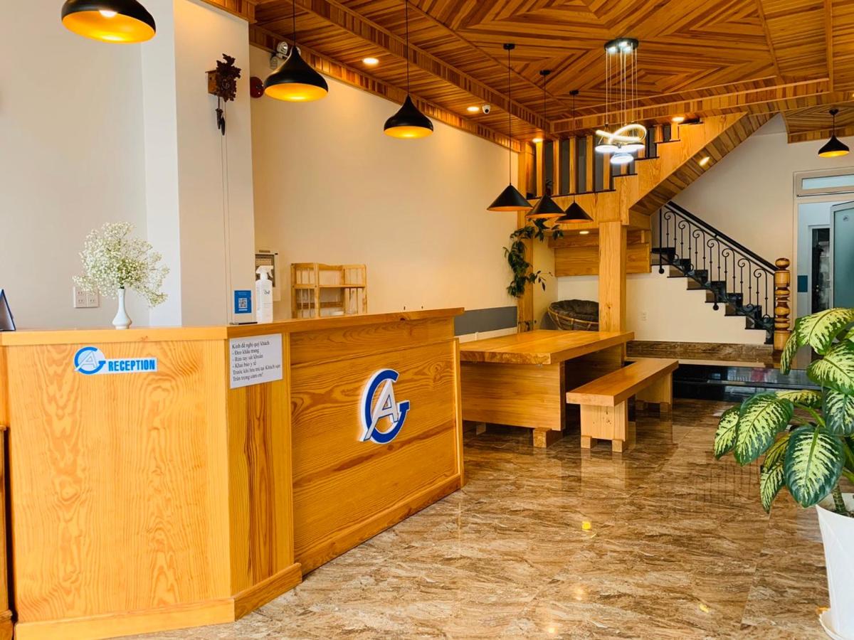 hotel reception
