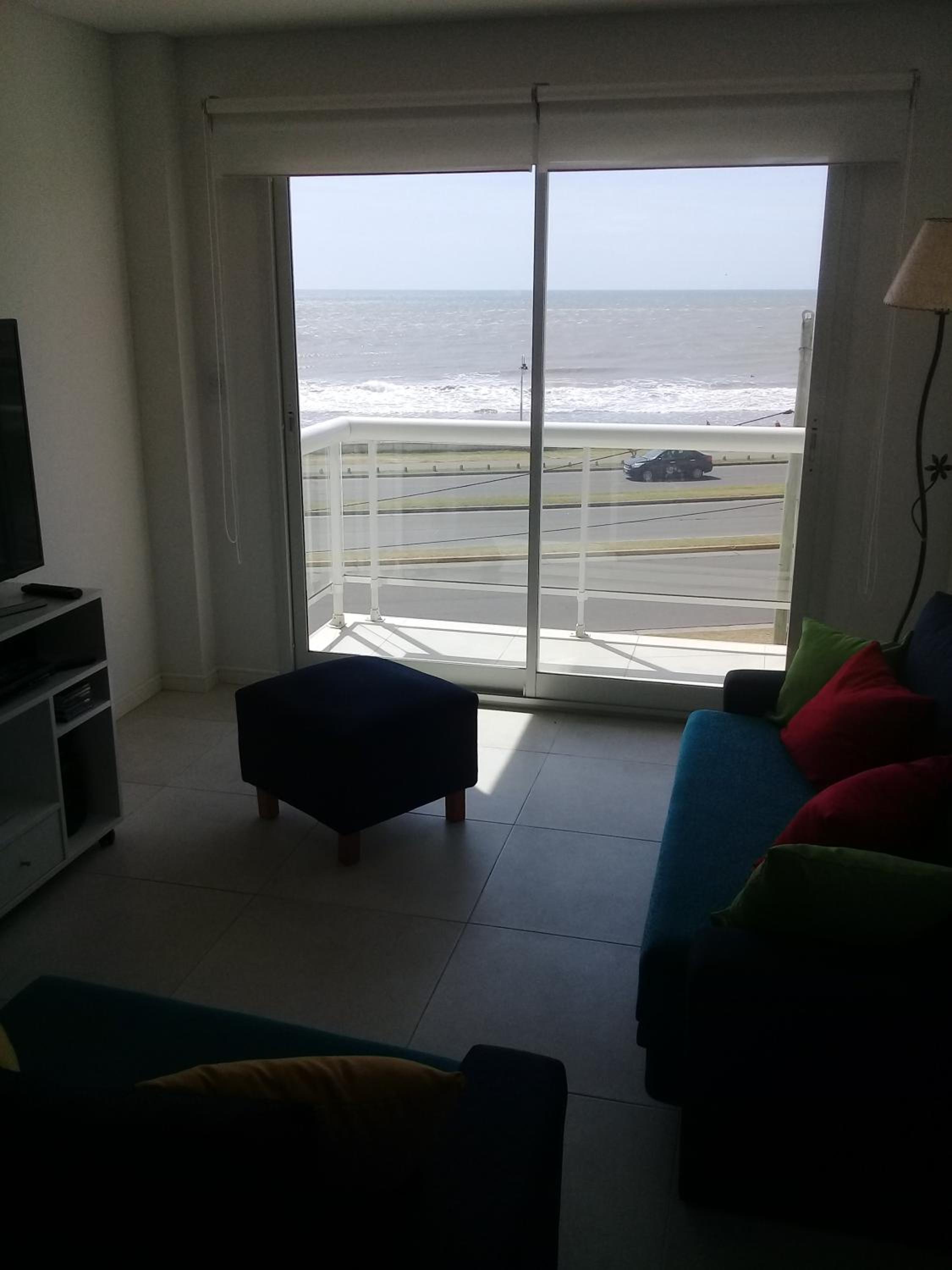 DEPTOS VIP en EDIFICIO FRENTE AL MAR-ZONA CONSTITUCION