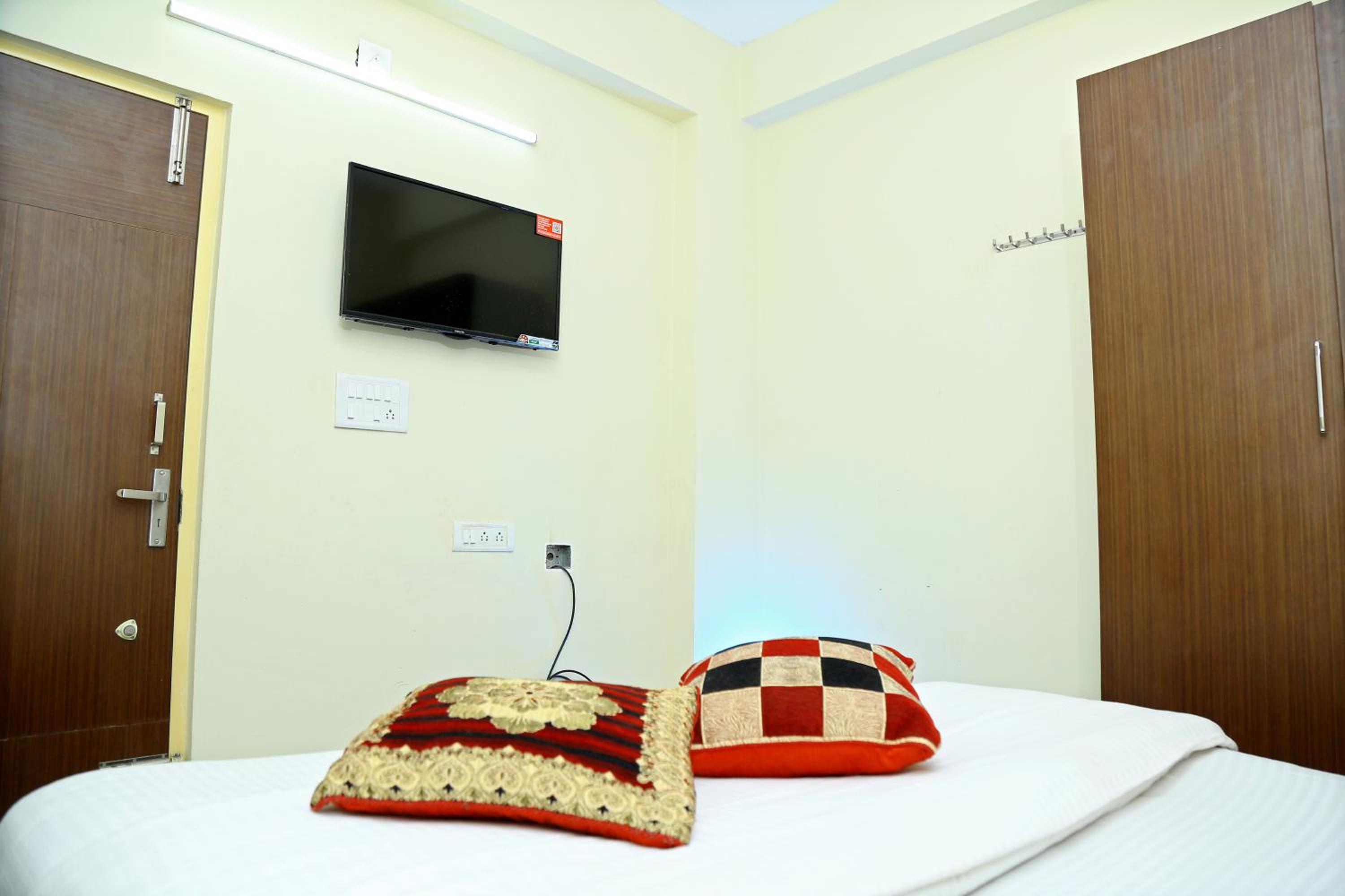 Lakeview Residency, Sricity TADA