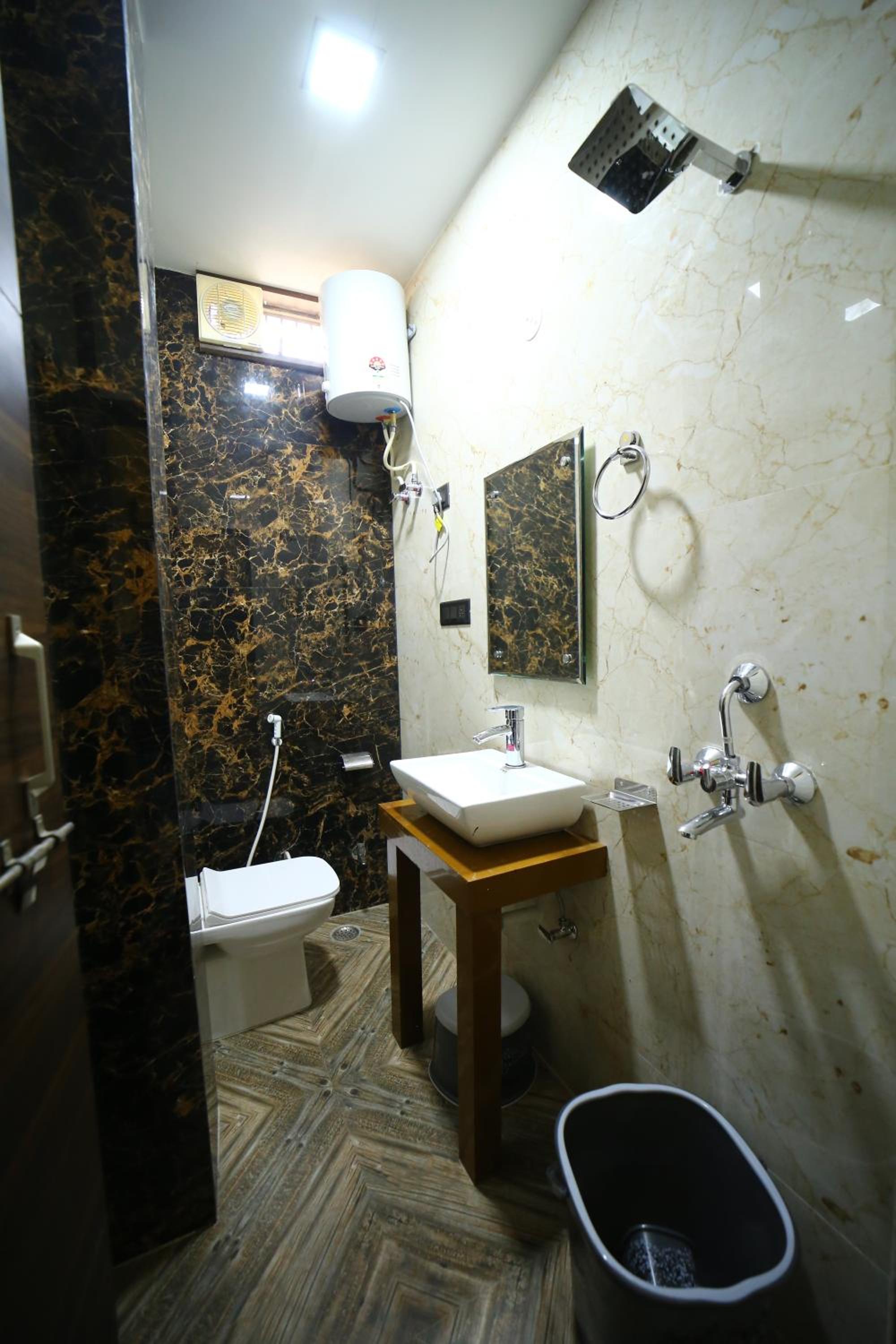 Hotel Byke Ride - Walkable from Agra Cantt Railway Station