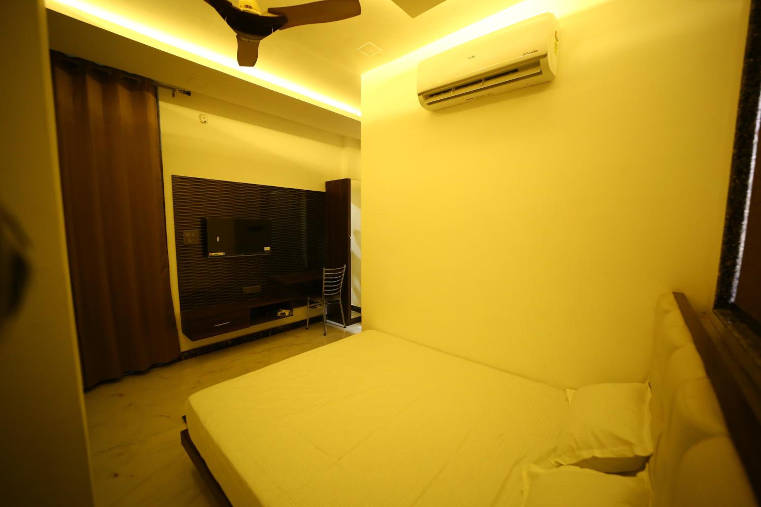 Hotel Byke Ride - Walkable from Agra Cantt Railway Station