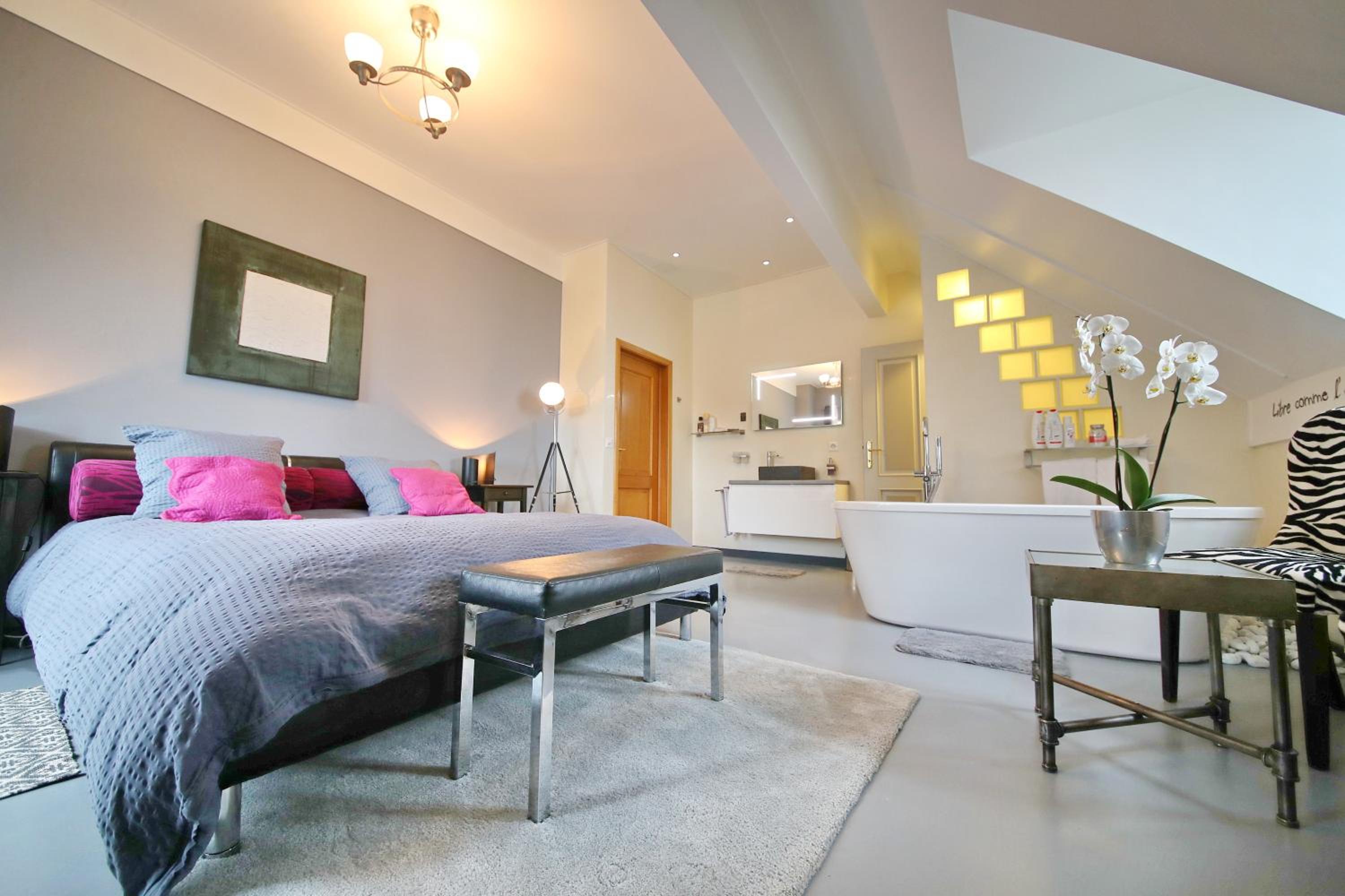 Corseaux Beach rooms-Riviera Beach apartments