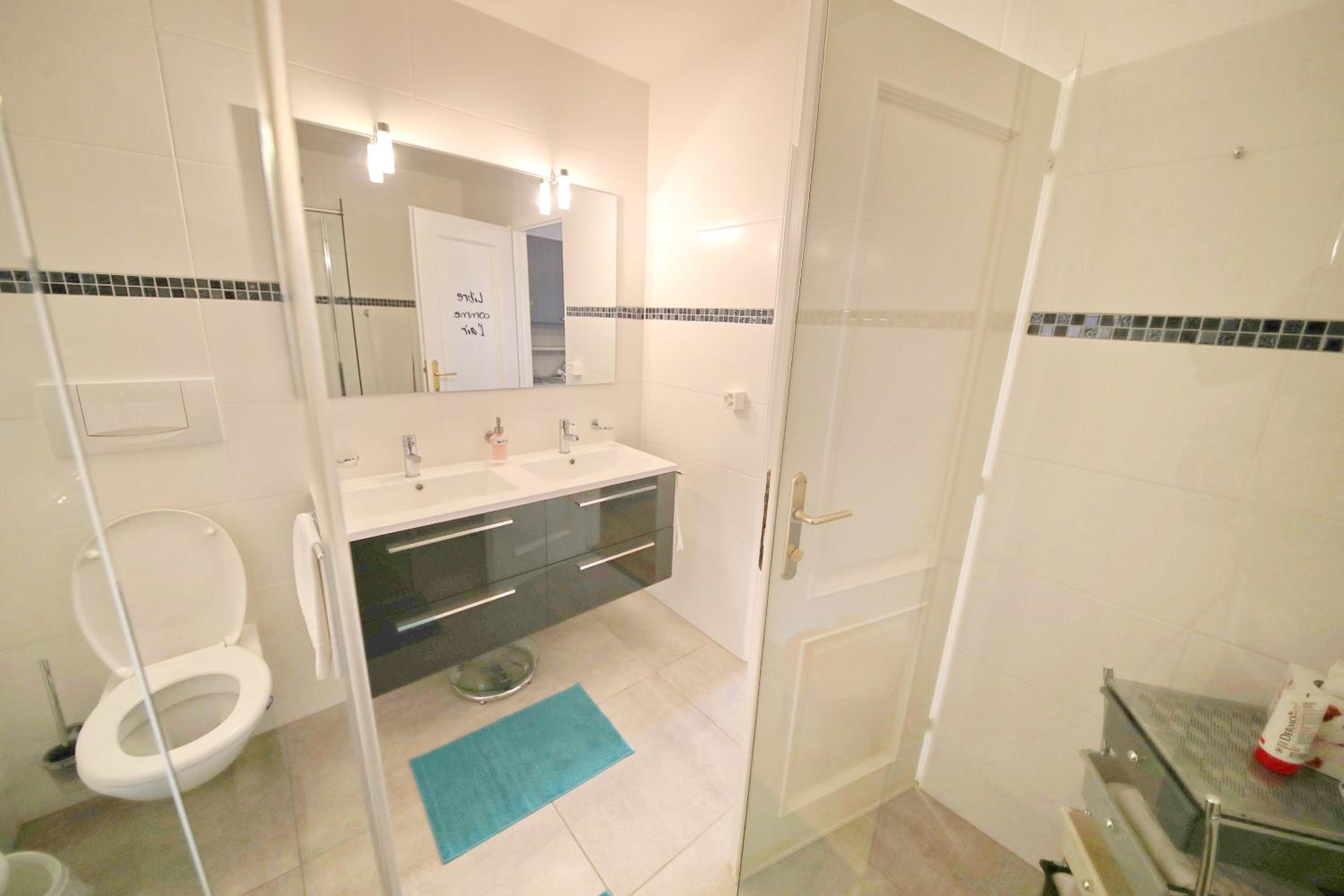 Corseaux Beach rooms-Riviera Beach apartments