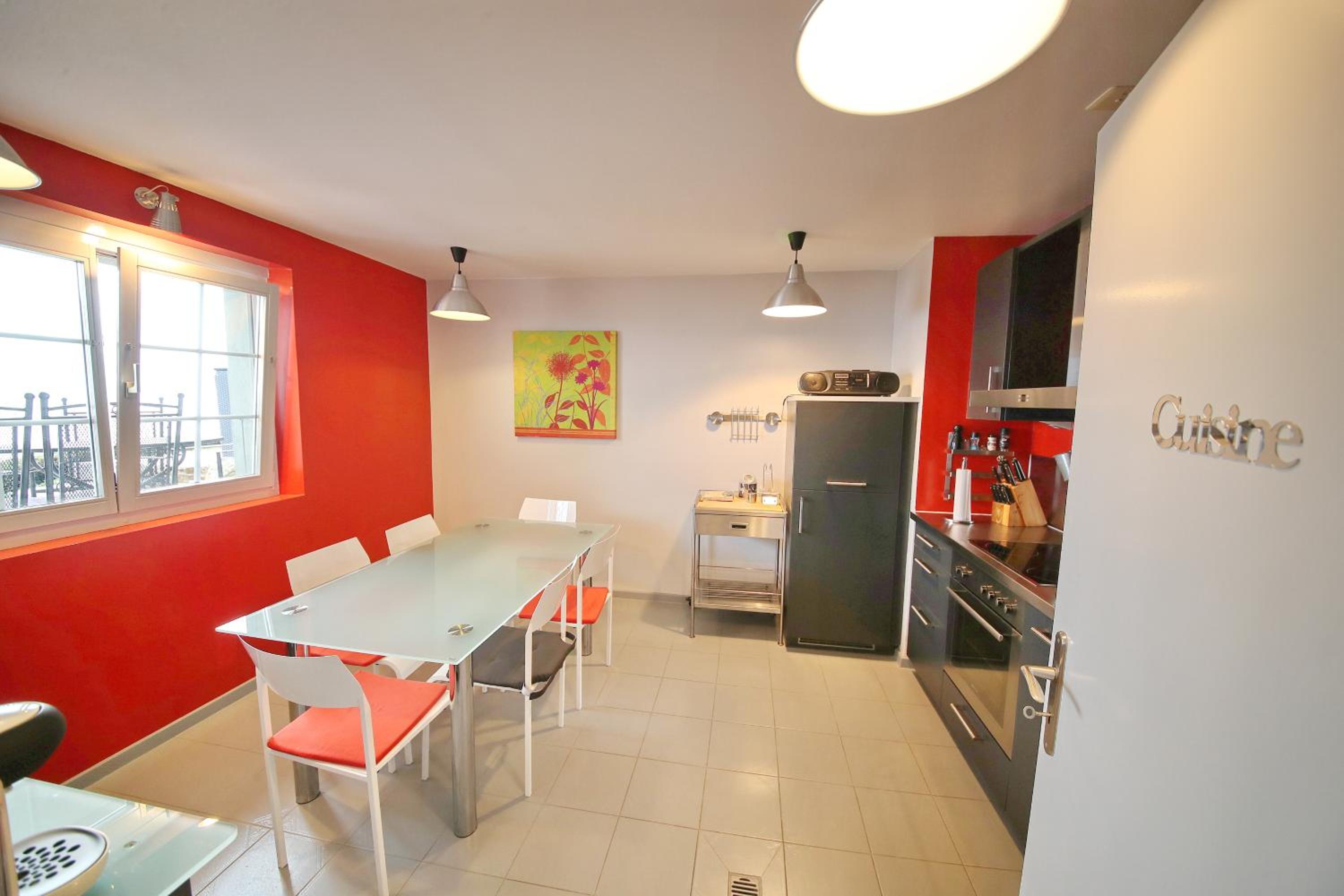 Corseaux Beach rooms-Riviera Beach apartments