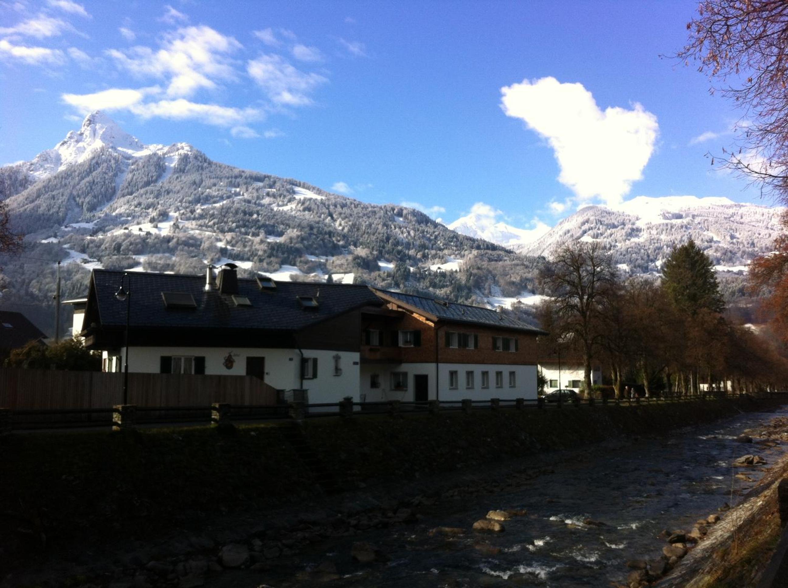 Haus Heller view 3