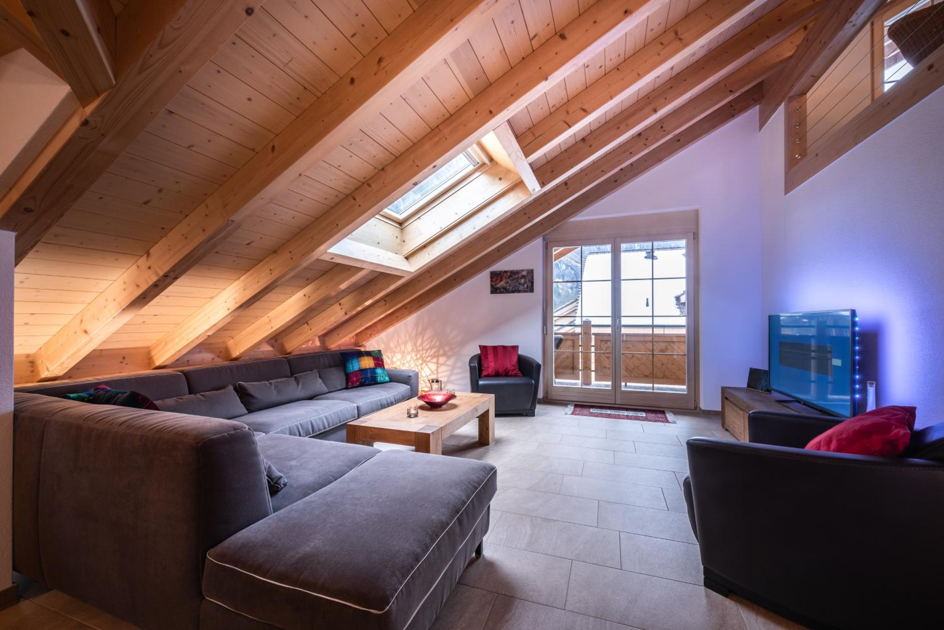 Comfortable, Great views, Perfect location, New view 4