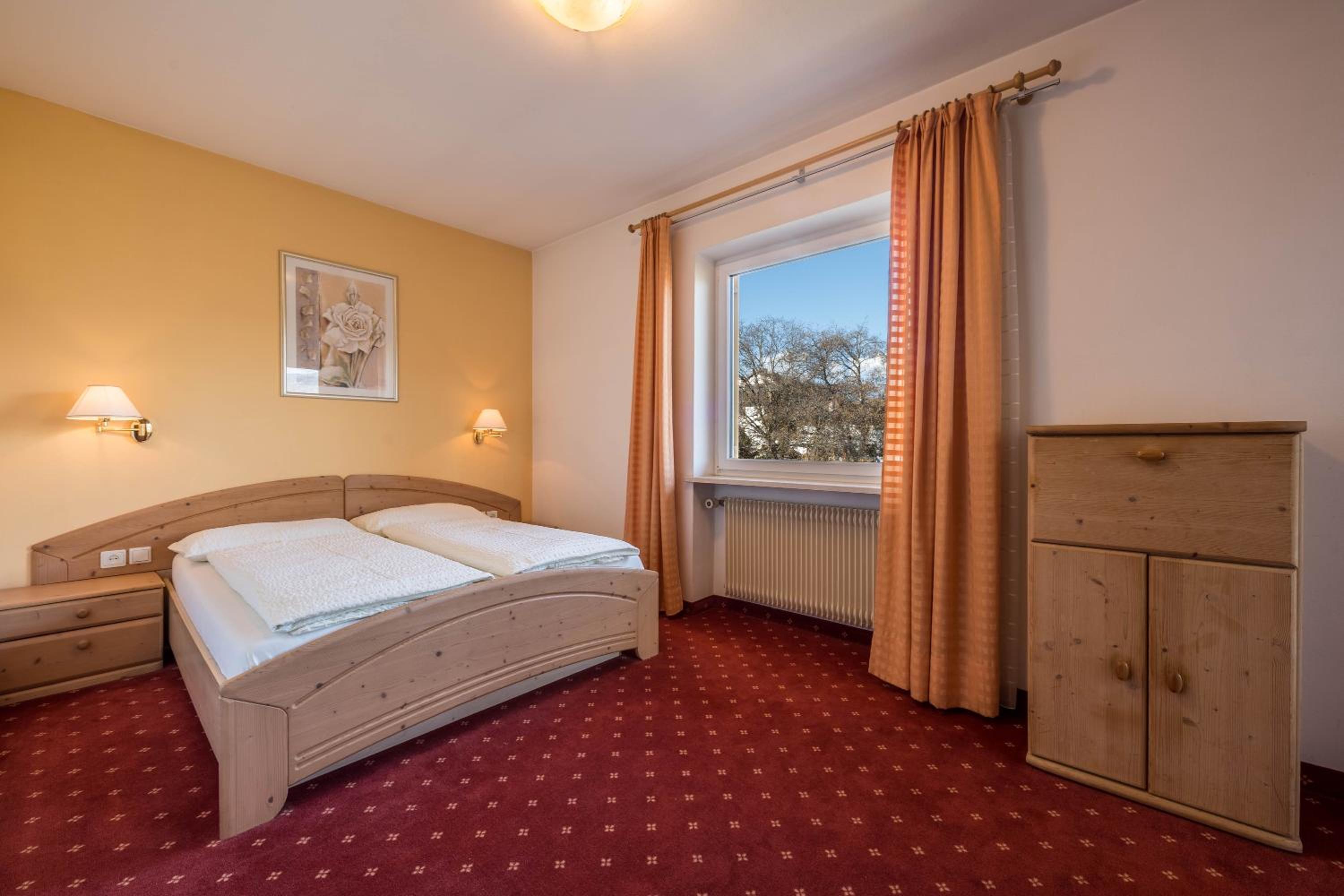 Residence Kronstein - Fewo 5 en Tesimo — hotel room