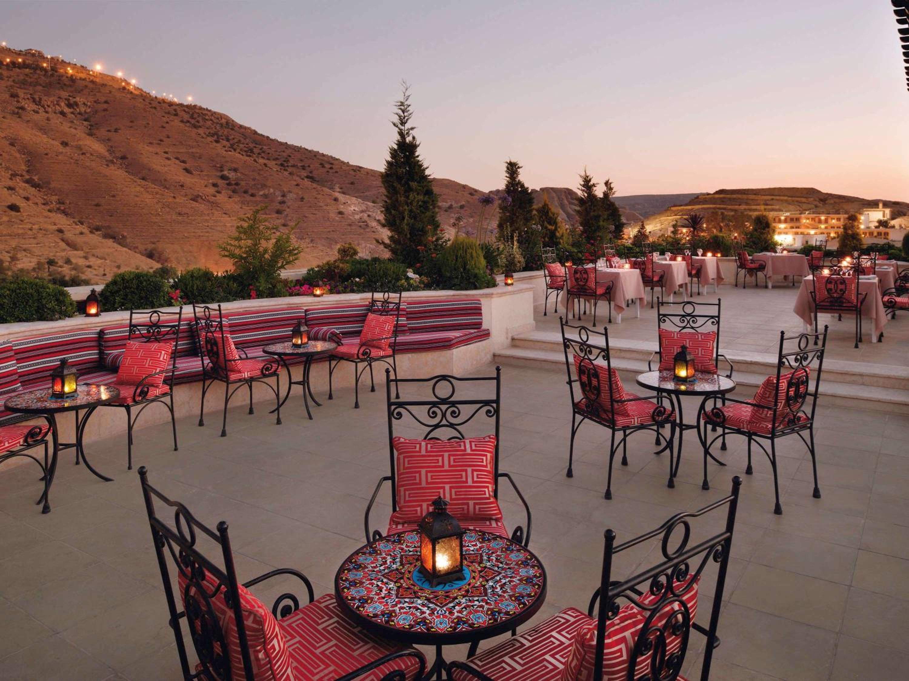 Mövenpick Resort Petra — photo 102