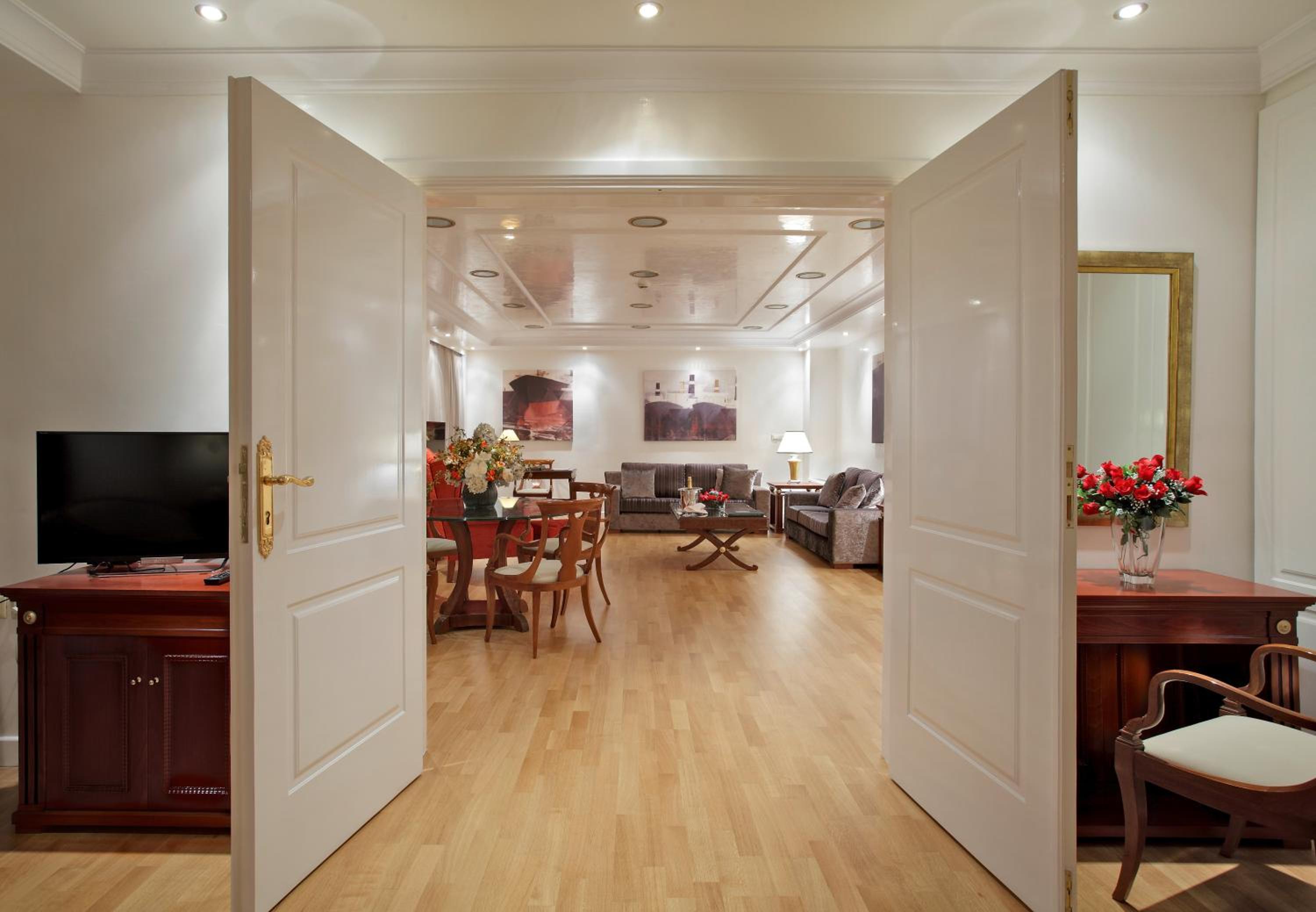 Piraeus Vacations - Piraeus Theoxenia Hotel - Property Image 5