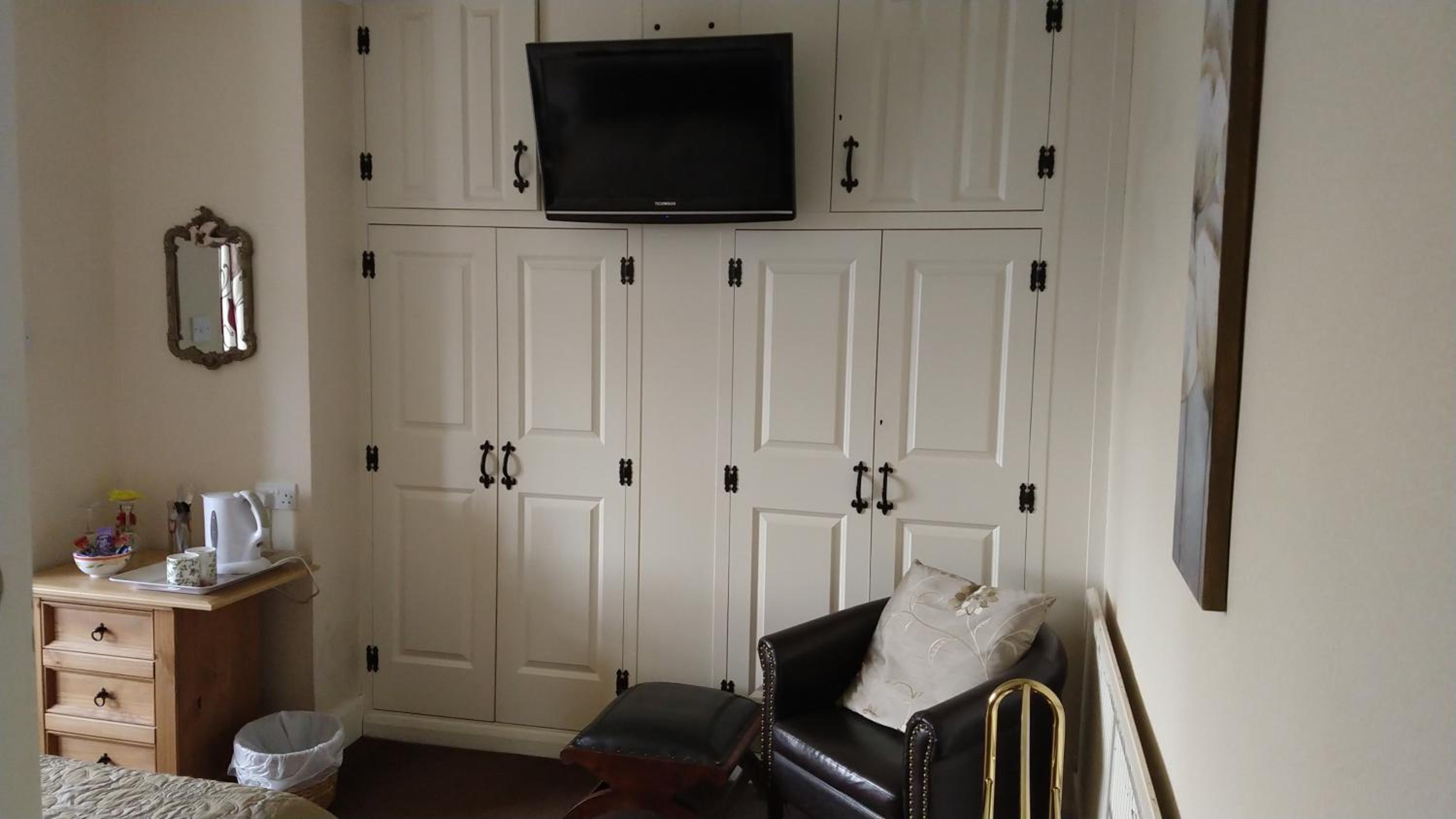 Hollingworth Lake Guest House Room Only Accommodation view 2