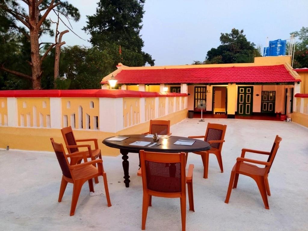 outdoor BBQ area