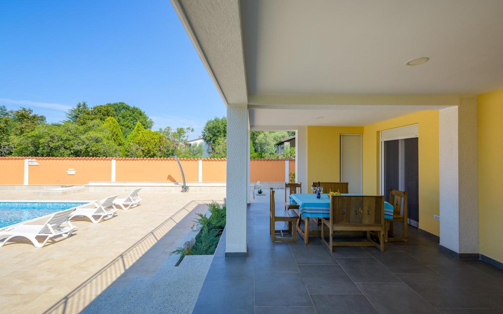 Villa Anica view 3
