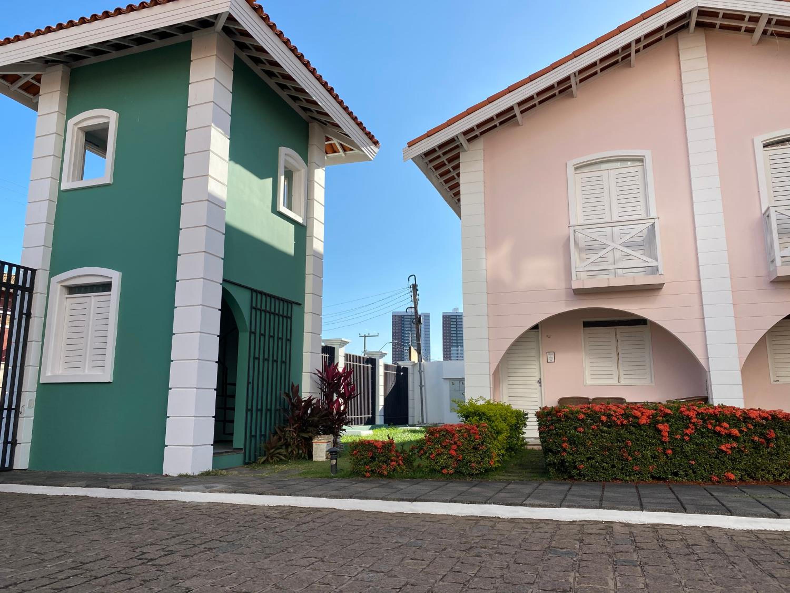 Casa em Condomínio 2 suítes casa 03