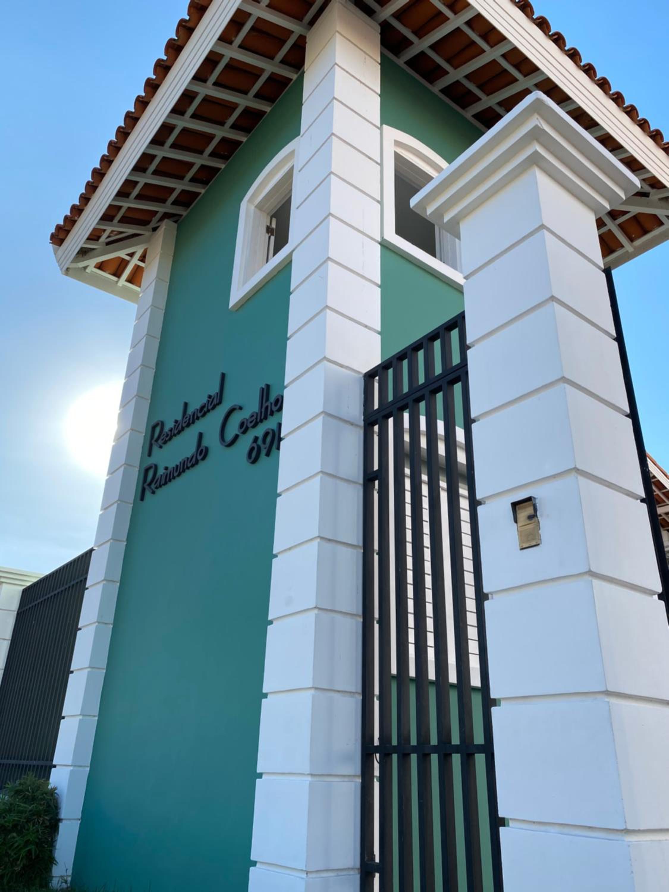 Casa em Condomínio 2 suítes casa 03
