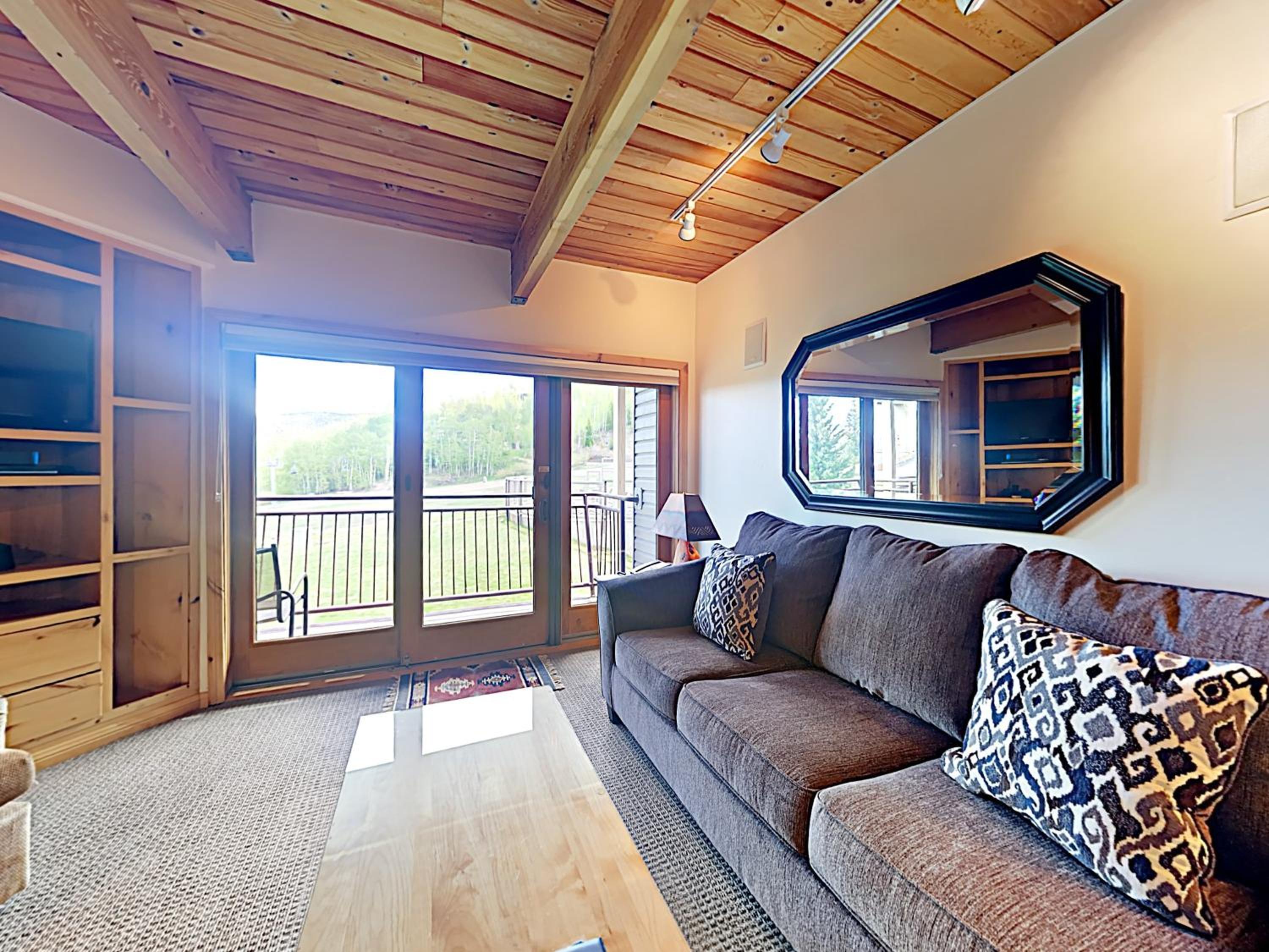 Hotel Timberline Condominiums Studio Deluxe Unit 217 - Image 1