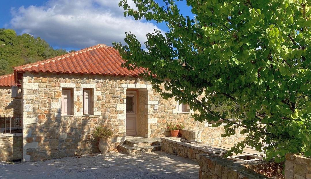 Lithea Villas and Studios by the Sea