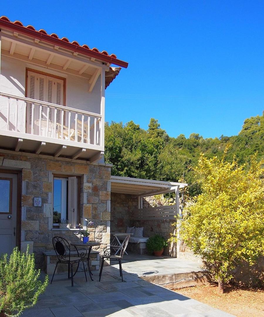 Lithea Villas and Studios by the Sea