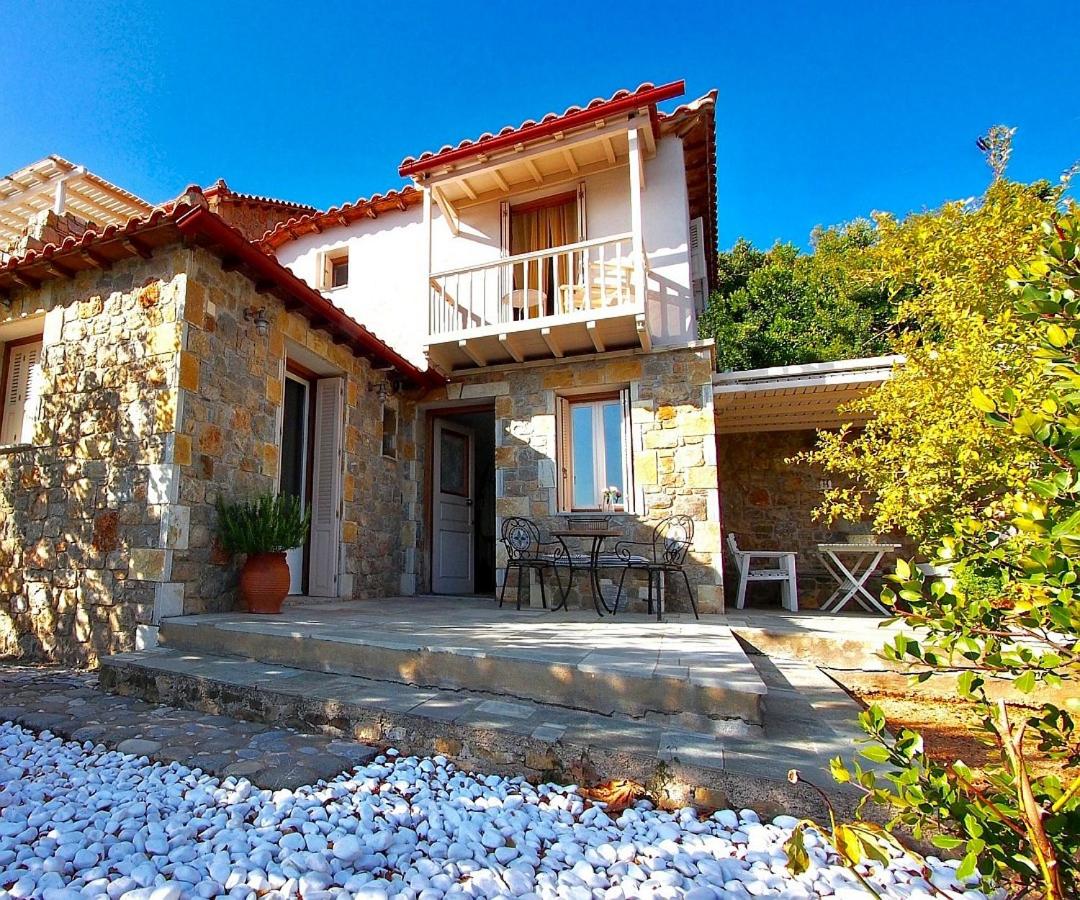Lithea Villas and Studios by the Sea