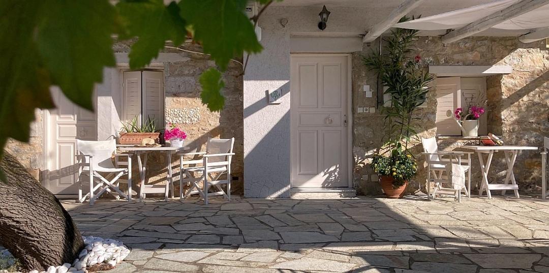 Lithea Villas and Studios by the Sea